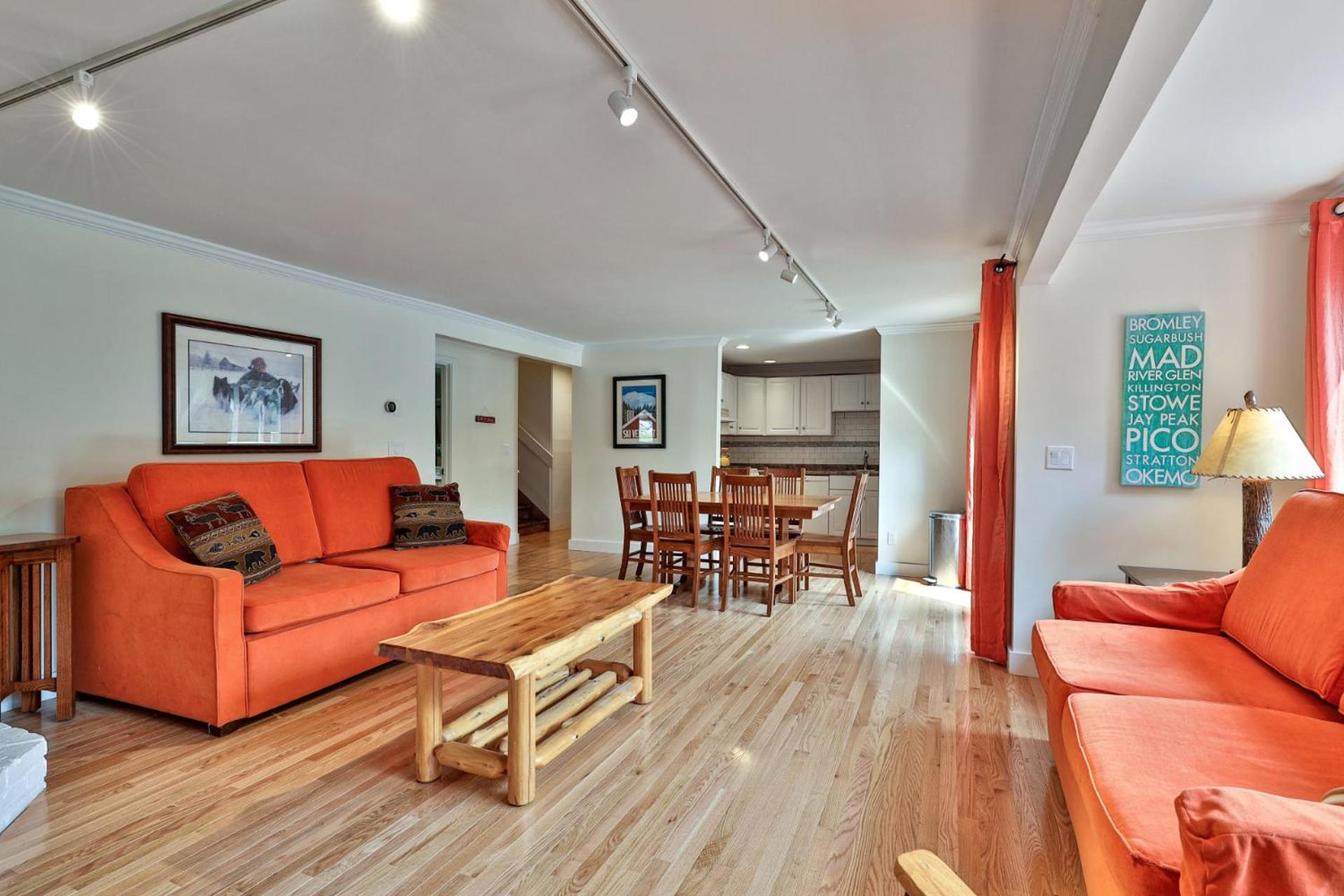 Trailside Village #1 - Slopeside 1BR with Hot Tub and Sauna, Ski In Ski Out, BBQ