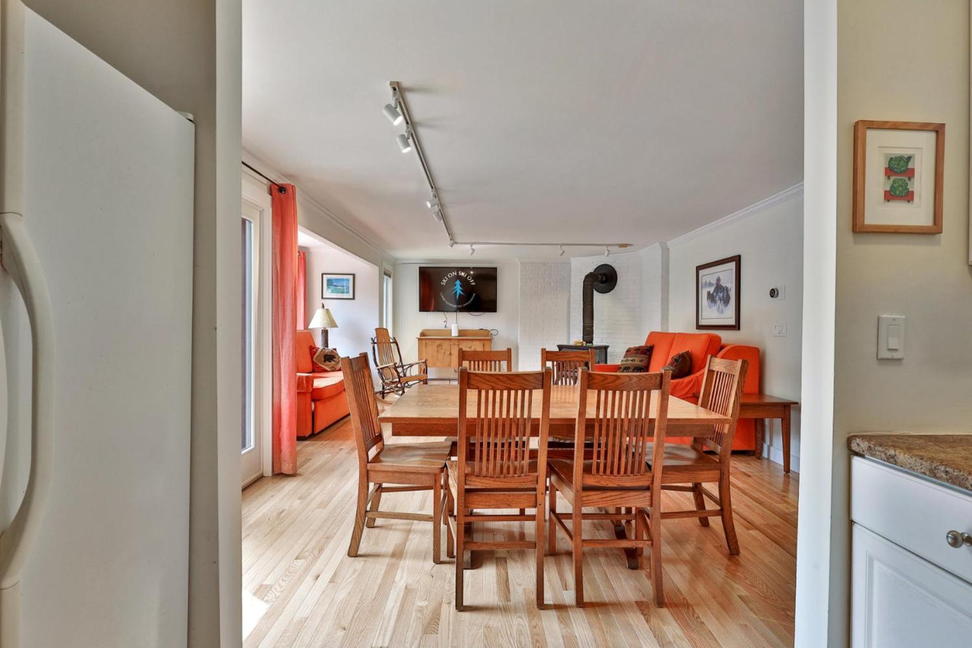 Trailside Village #1 - Slopeside 1BR with Hot Tub and Sauna, Ski In Ski Out, BBQ