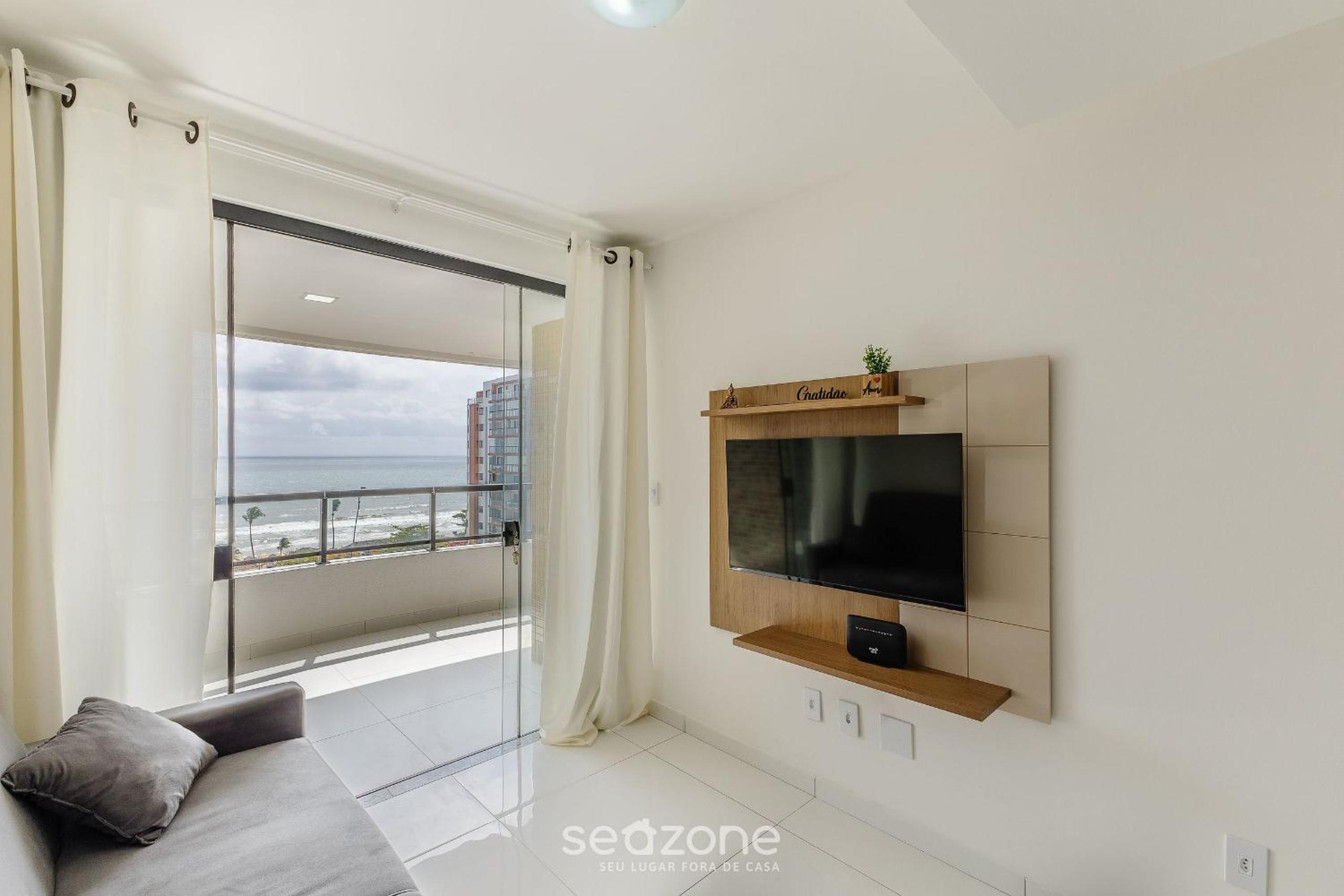 Fully equipped apartments in building 400m from the beach - PZO