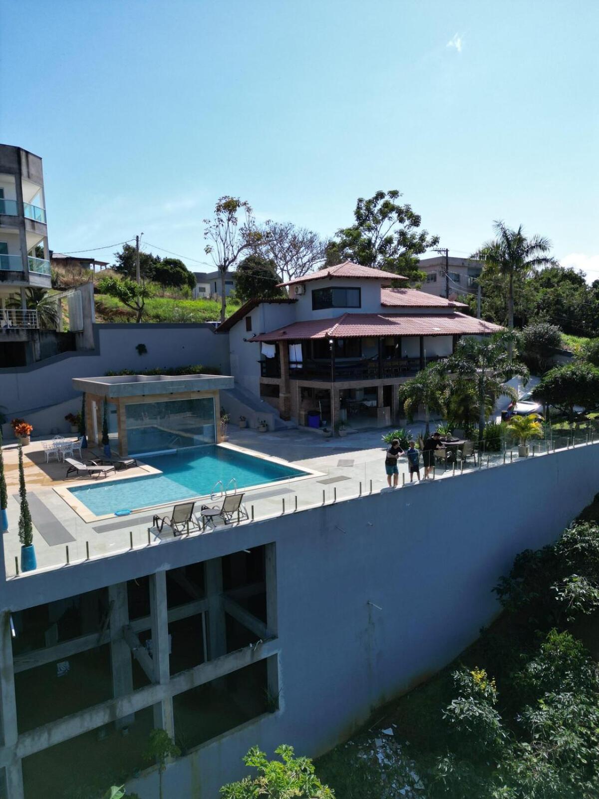 Chácara Vista para o Mar Piúma Próximo a Iriri até 23 pessoas com camping