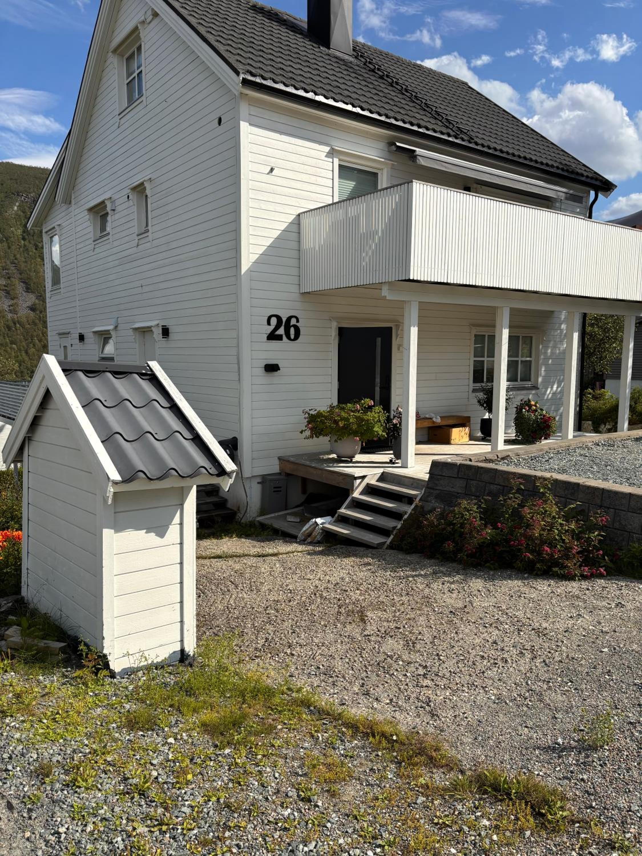 Romslig leilighet med 2 soverom - GRATIS PARKERING