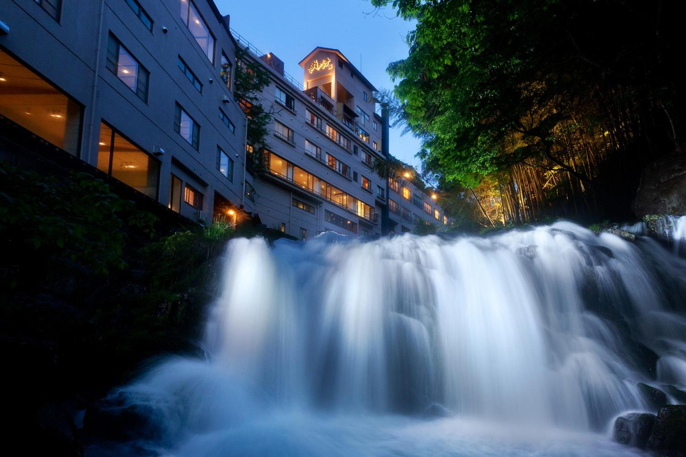 Aizu Higashiyama Onsen "Shosuke no Yado Takinoyu" since1880