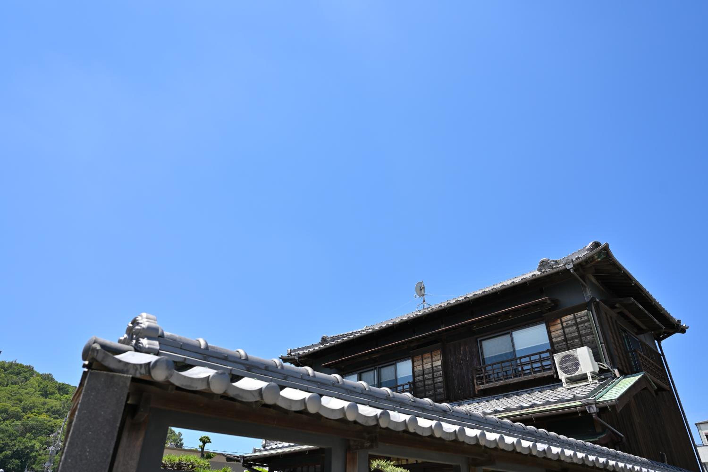 島宿栞