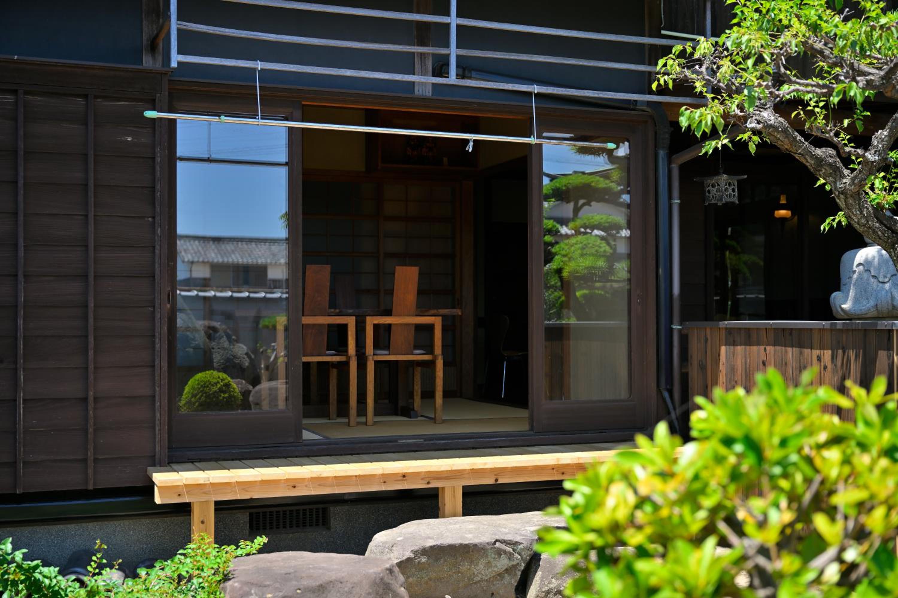 島宿栞