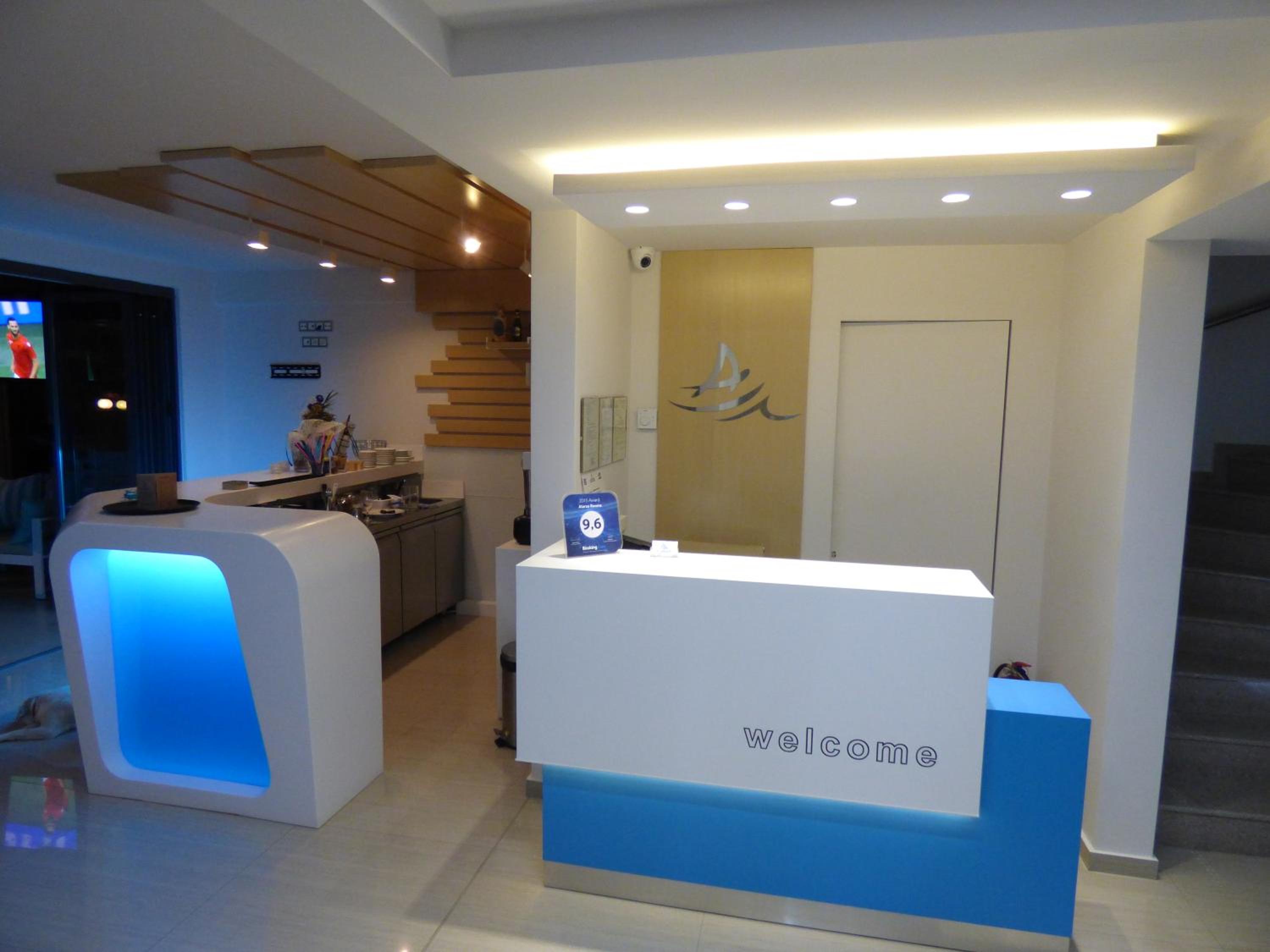 Alarzo Rooms
