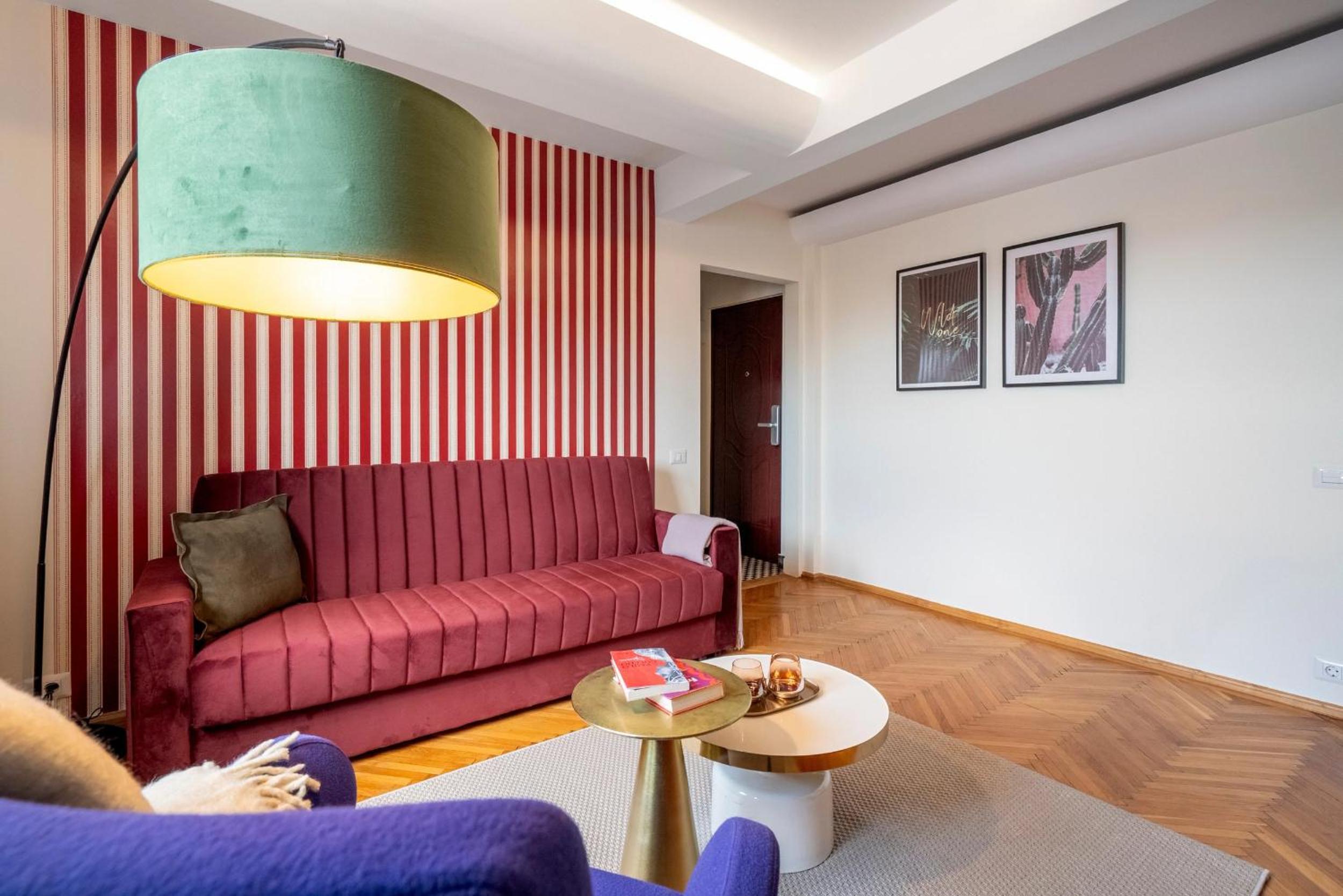 Quirky Top-Floor 1BR Nest in the Historic Center