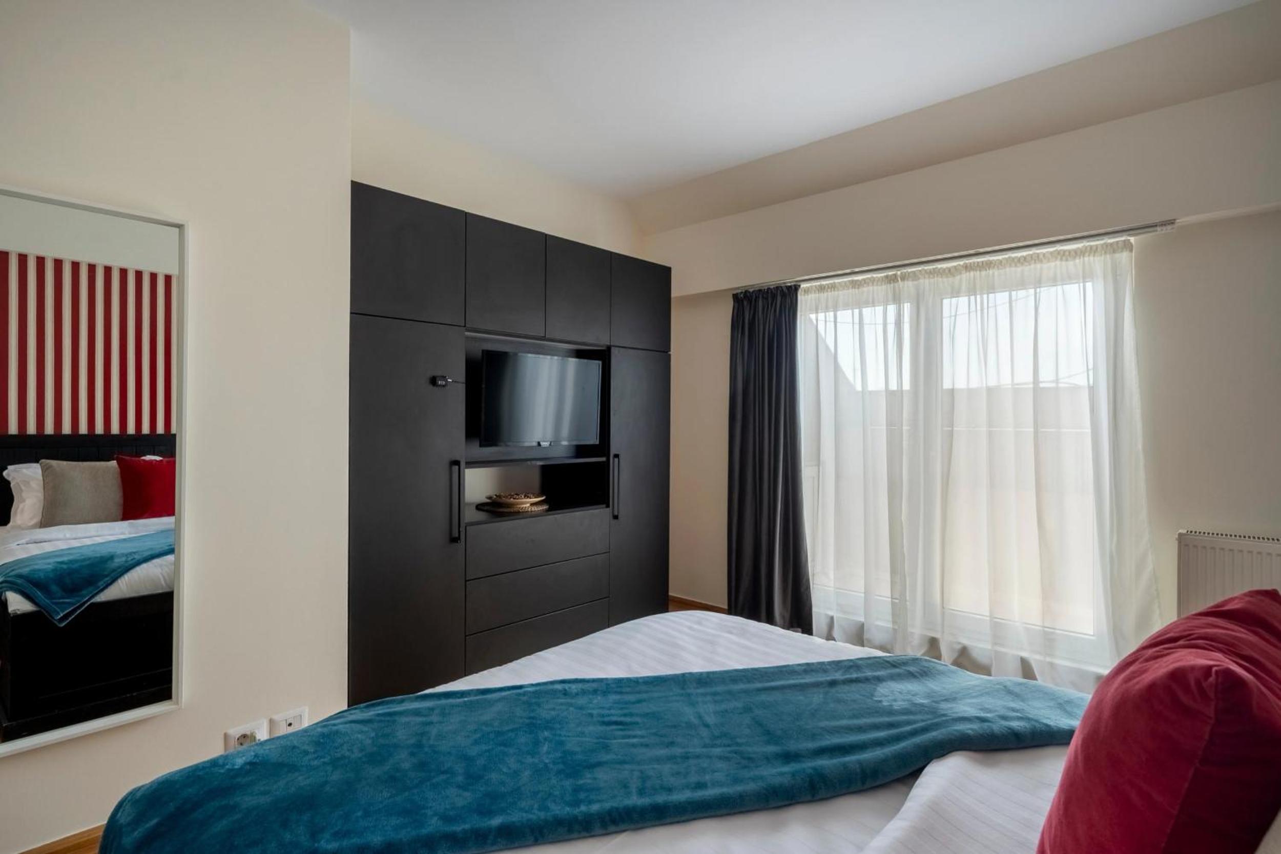 Quirky Top-Floor 1BR Nest in the Historic Center