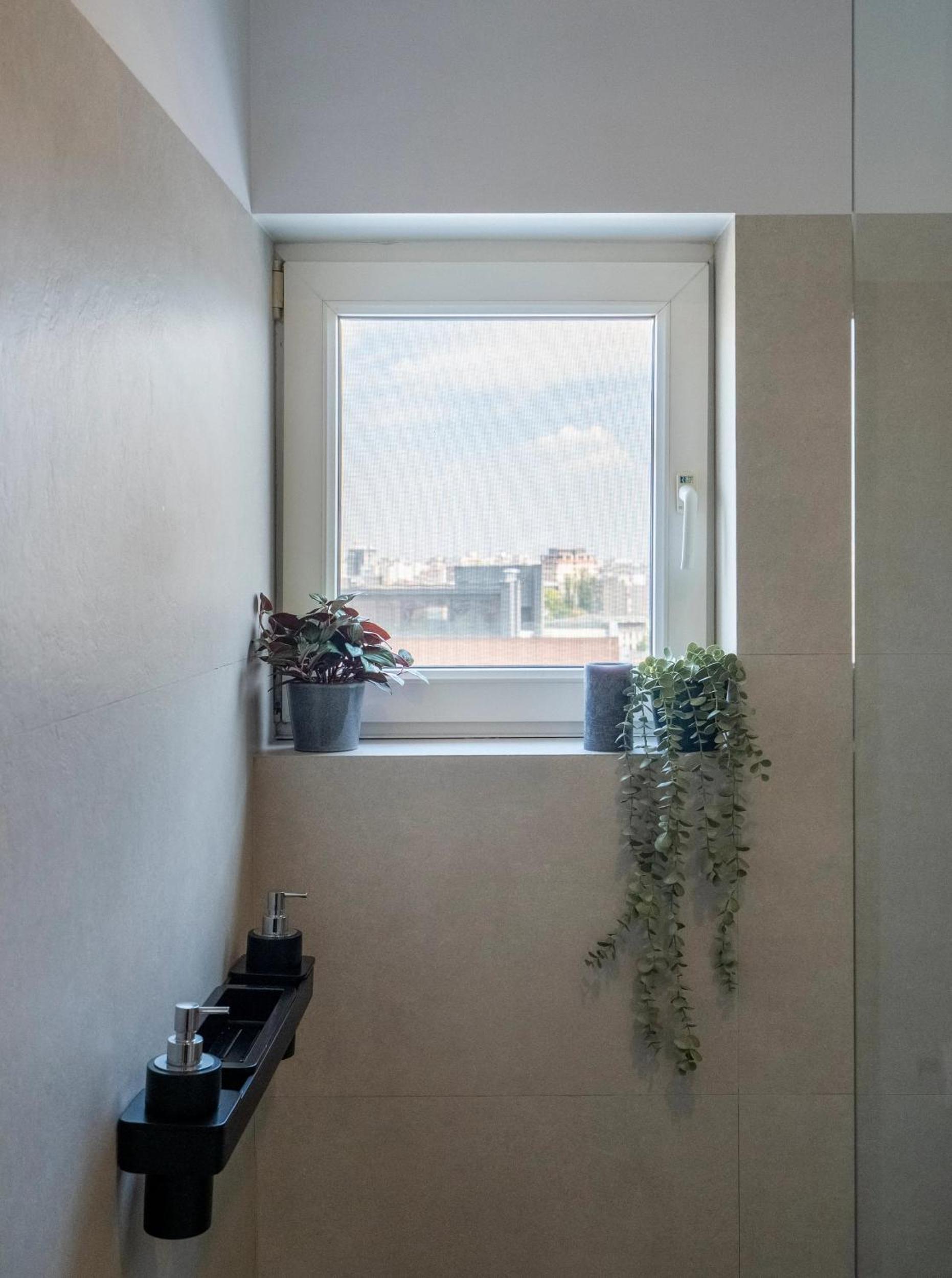 Quirky Top-Floor 1BR Nest in the Historic Center
