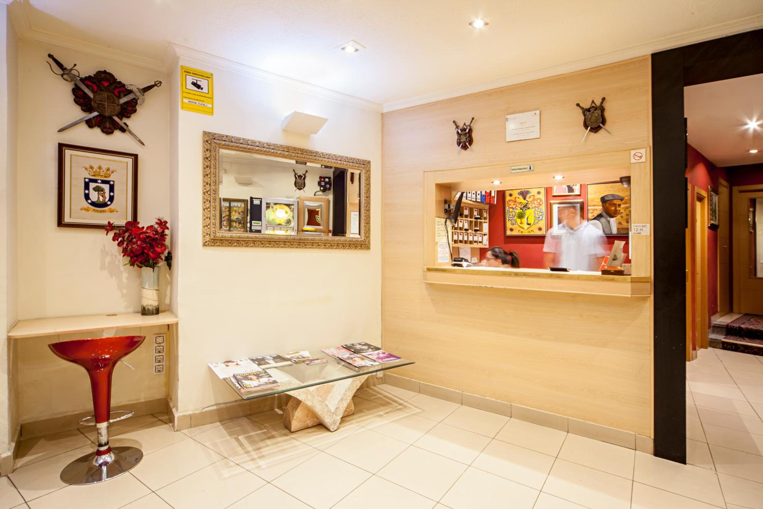 Hostal Inter Plaza Mayor AUTO CHECK IN