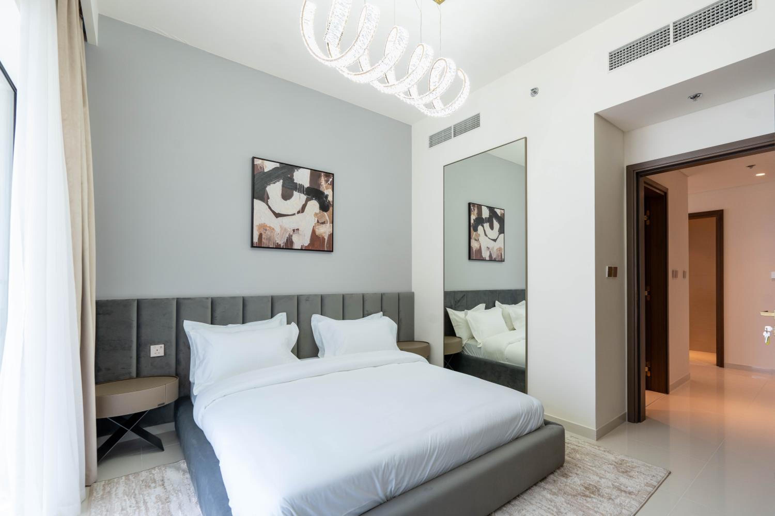 Keyrock - Emaar Beachfront Apartment with Sea & Palm Jumeirah Views