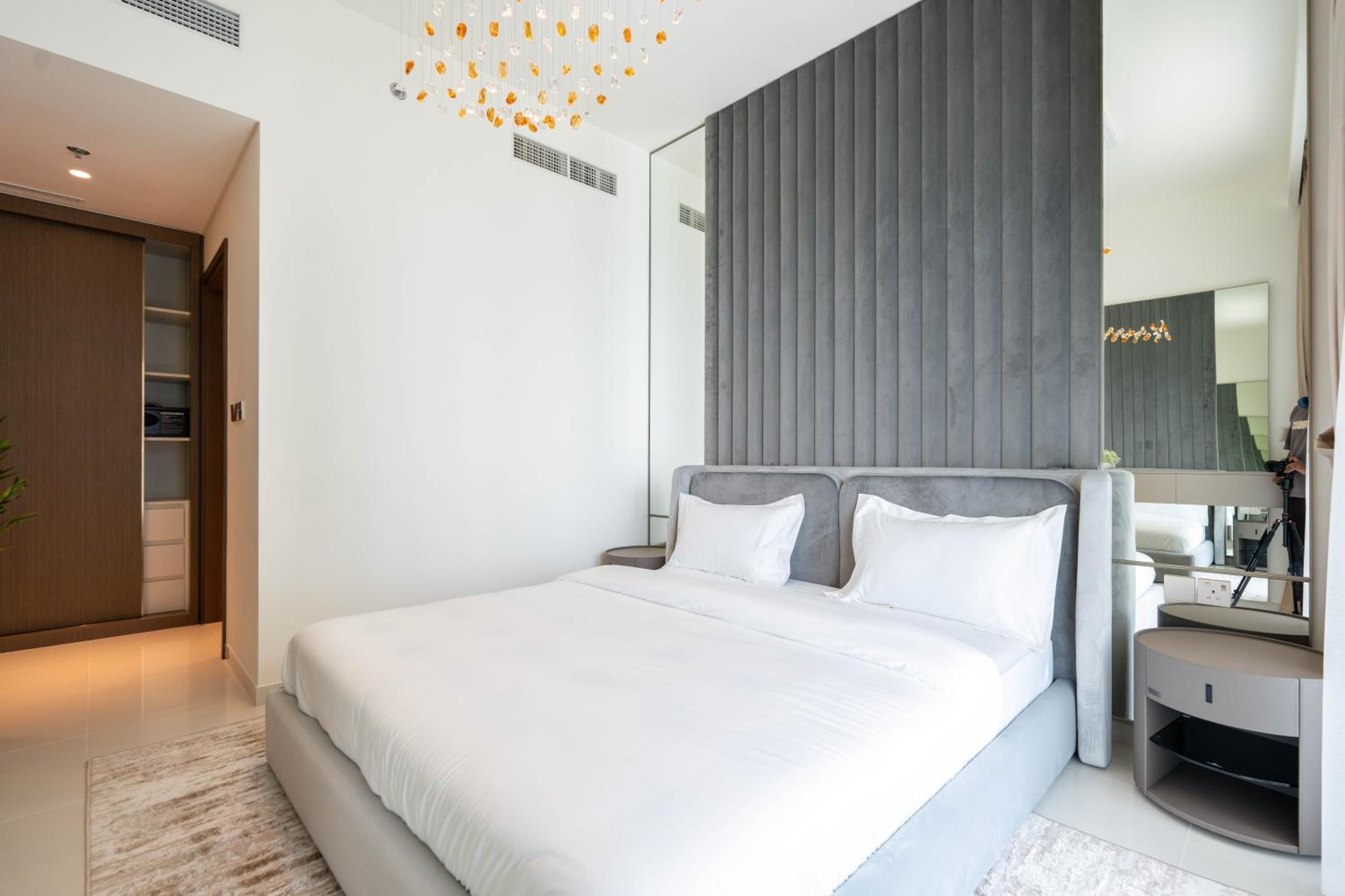 Keyrock - Emaar Beachfront Apartment with Sea & Palm Jumeirah Views