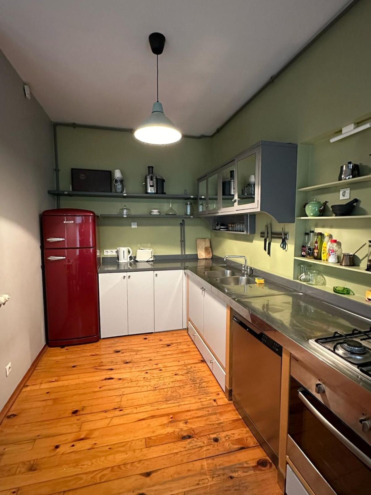 3 Bedroom, 2 Bathroom Fully Equipped House