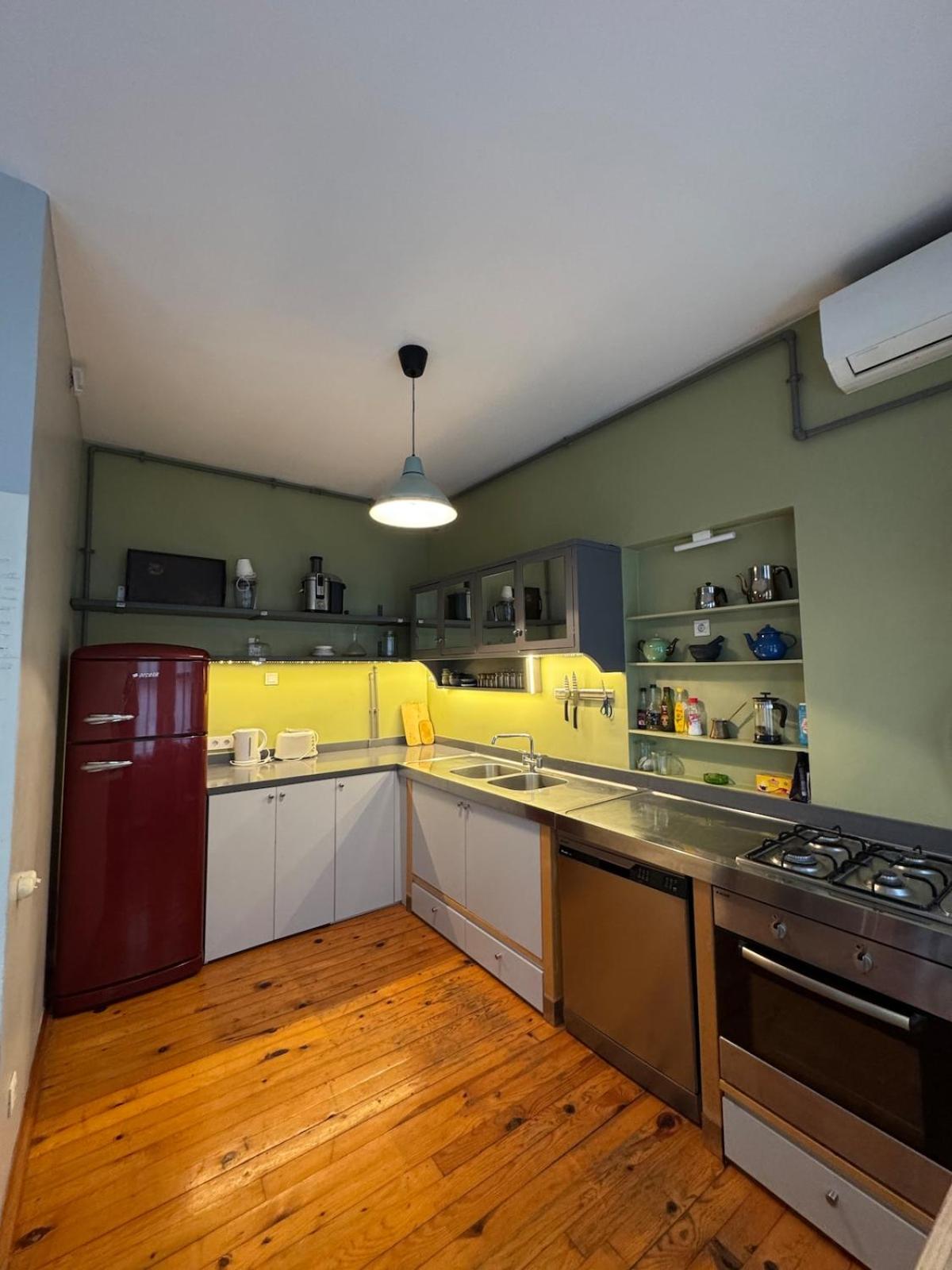 3 Bedroom, 2 Bathroom Fully Equipped House