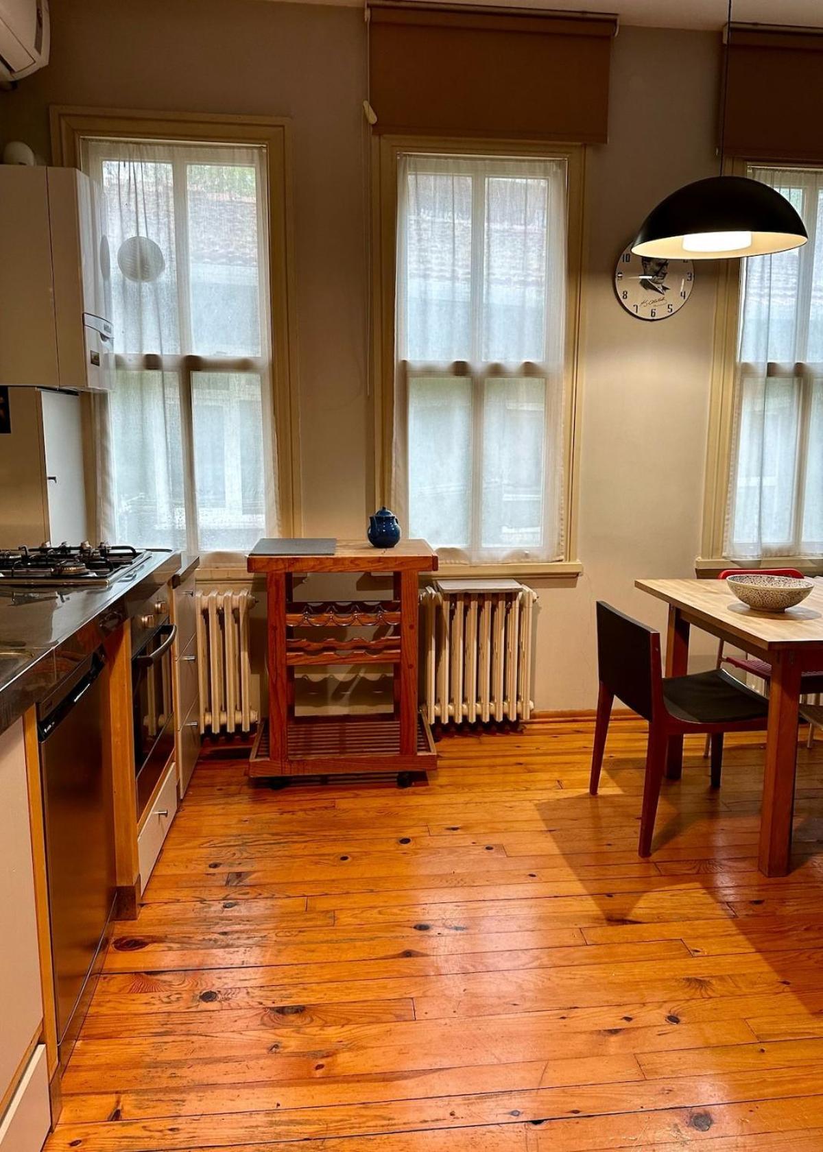 3 Bedroom, 2 Bathroom Fully Equipped House