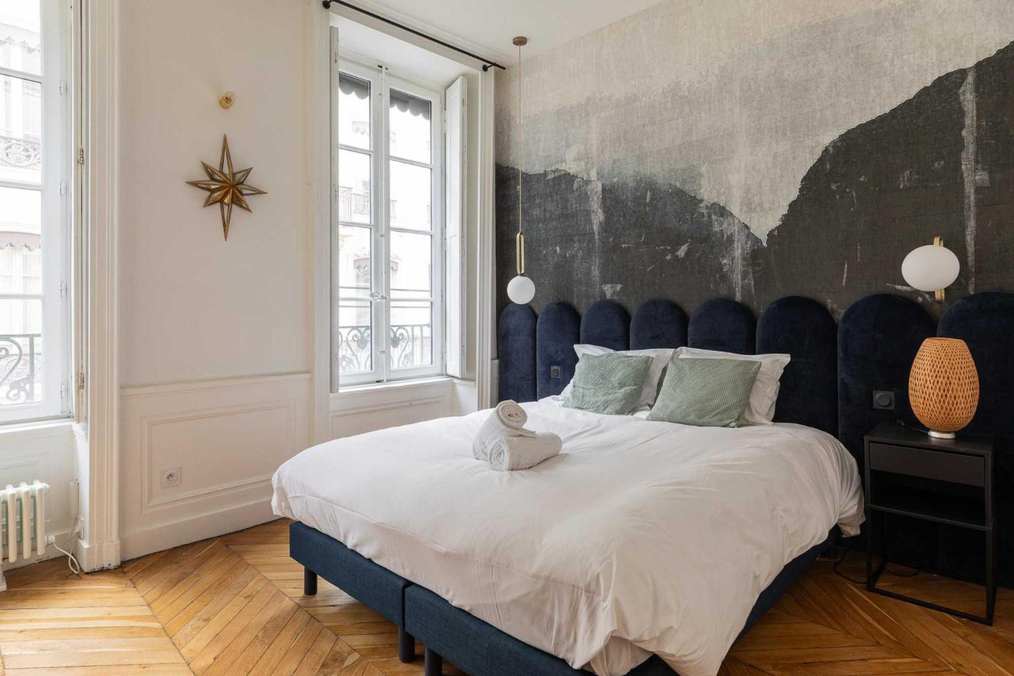 Luminous Apartment 2BR 4P - Bellecour Place Ampère