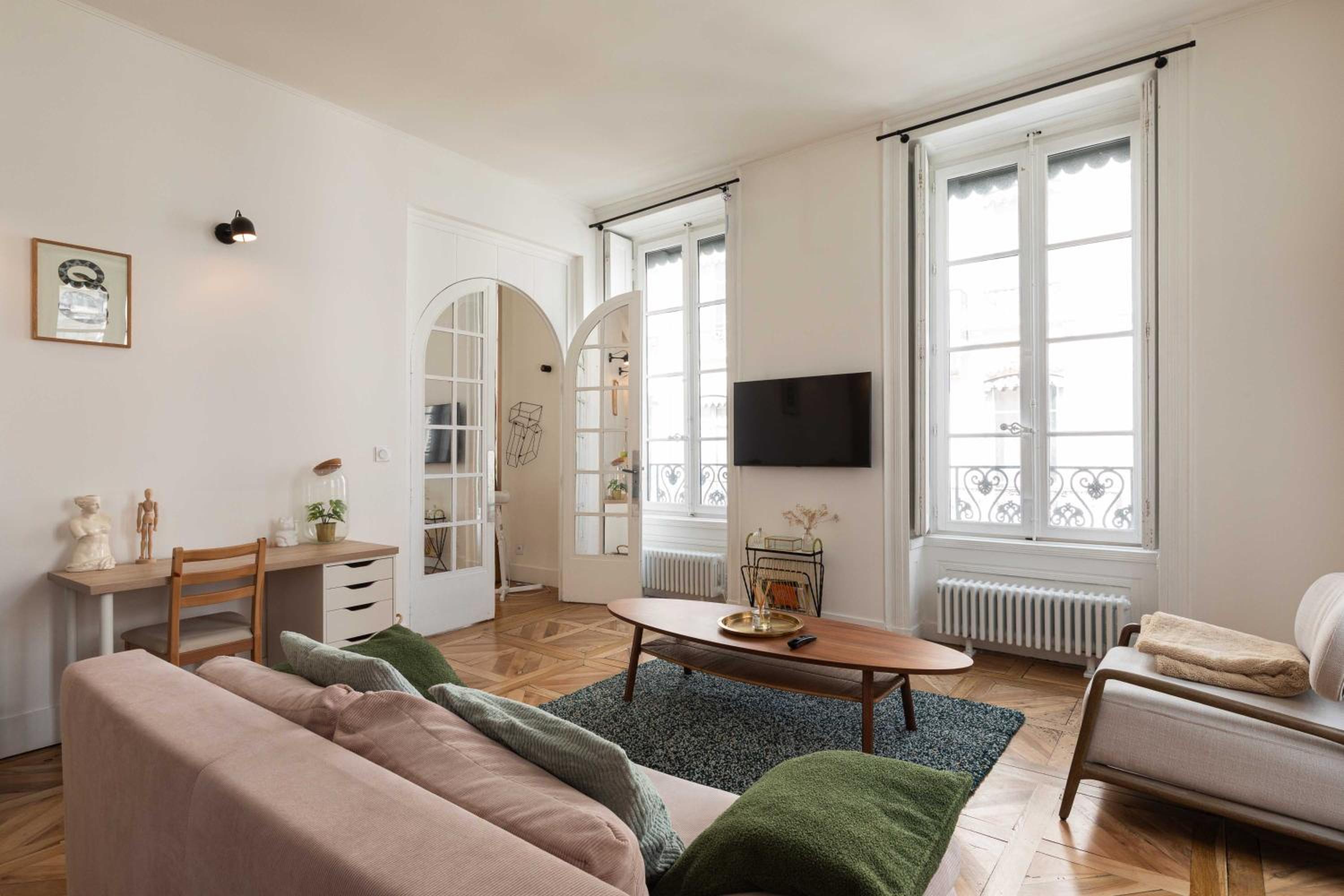 Luminous Apartment 2BR 4P - Bellecour Place Ampère