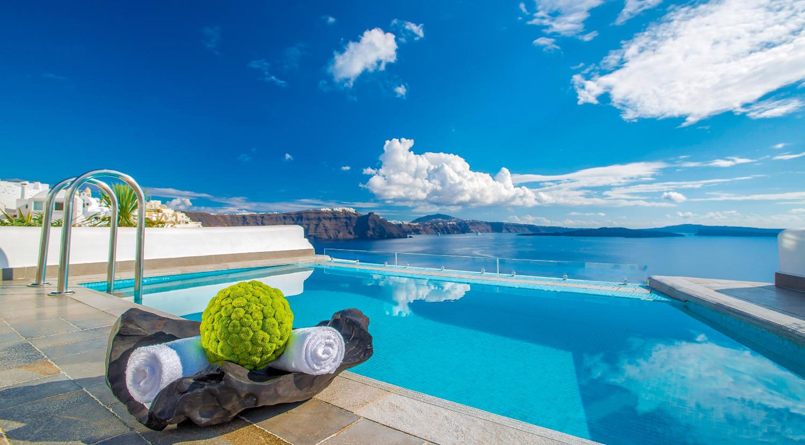 Santorini Secret Suites & Spa 18