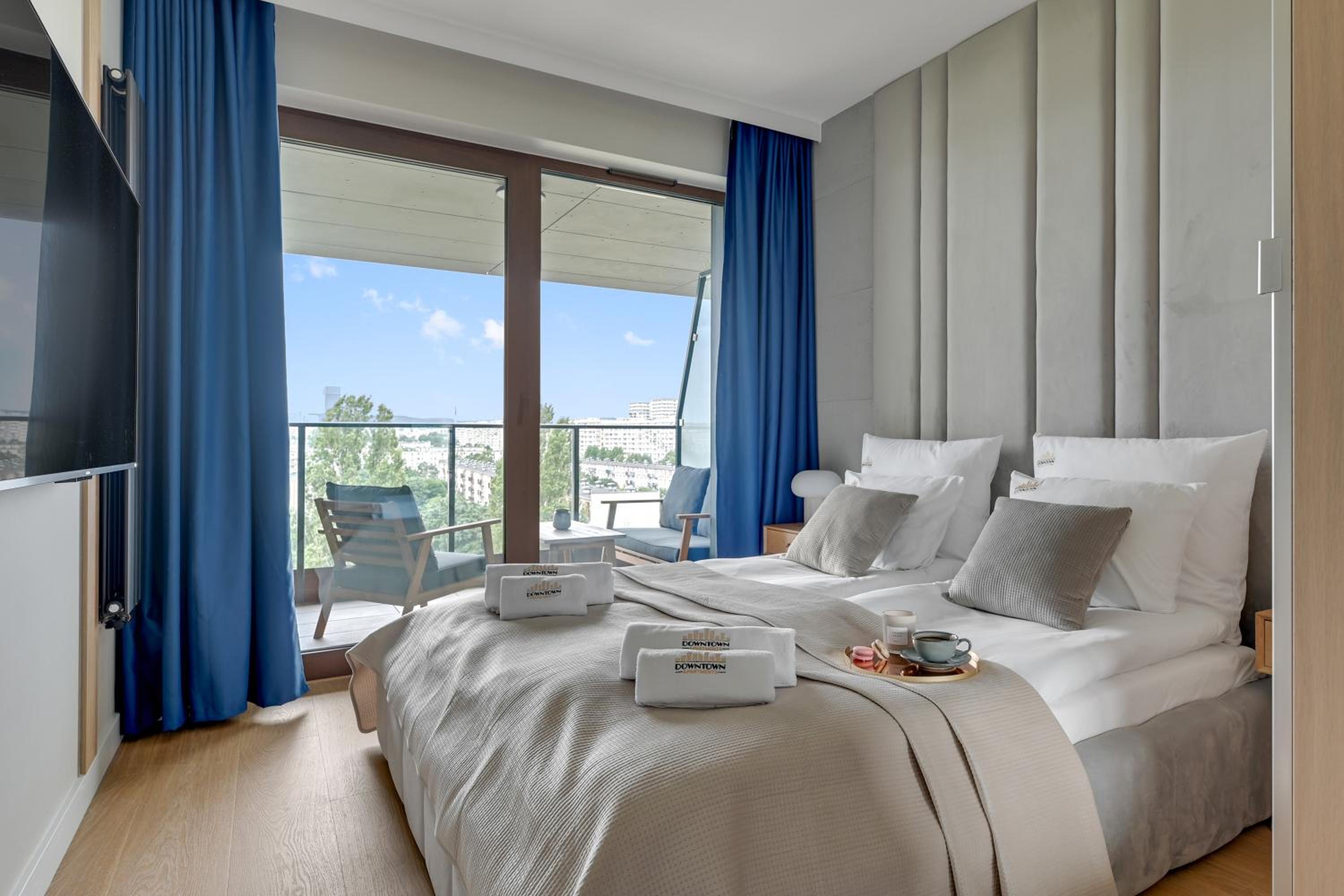 Bulvar & Parking by Downtown Apartments