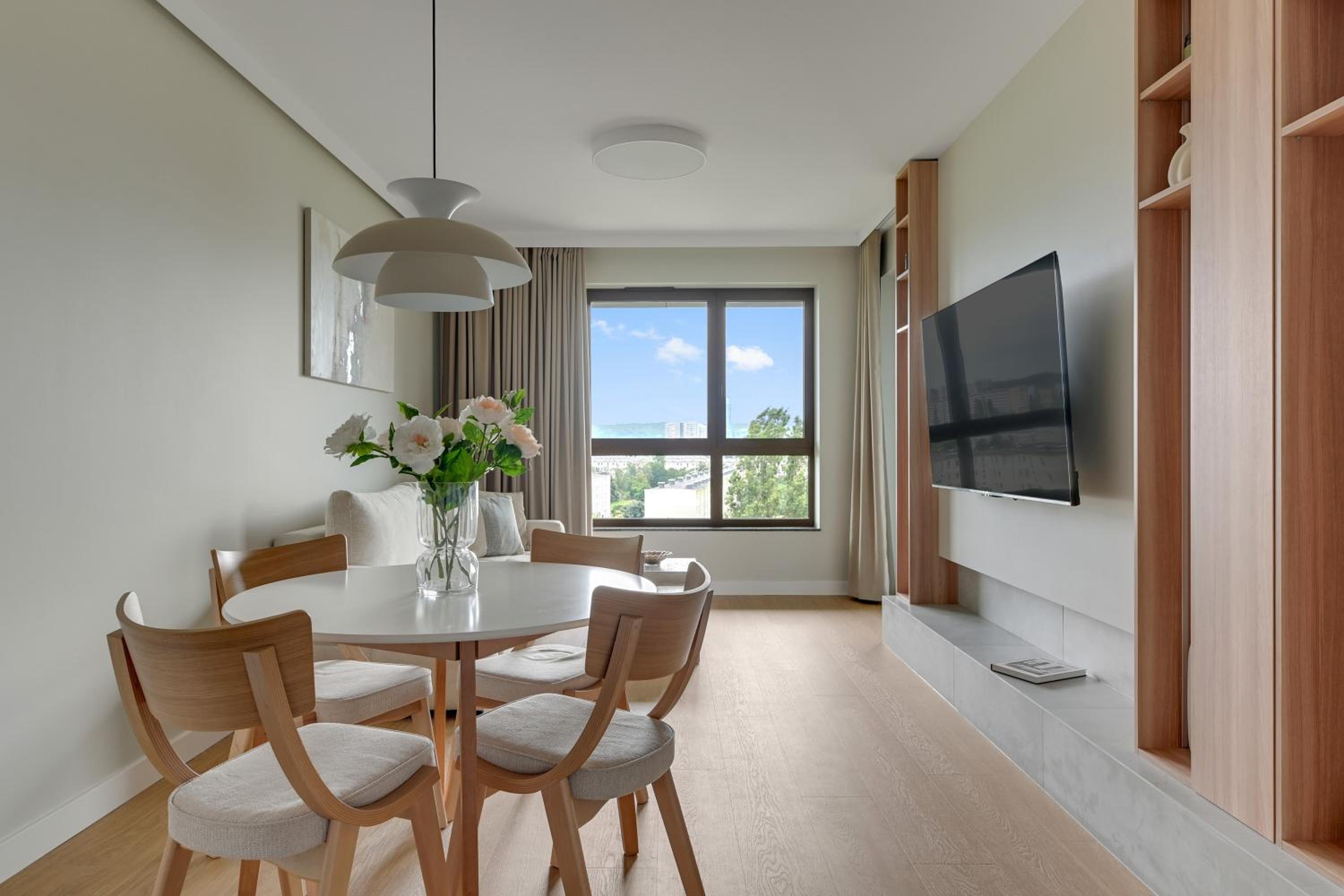 Bulvar & Parking by Downtown Apartments