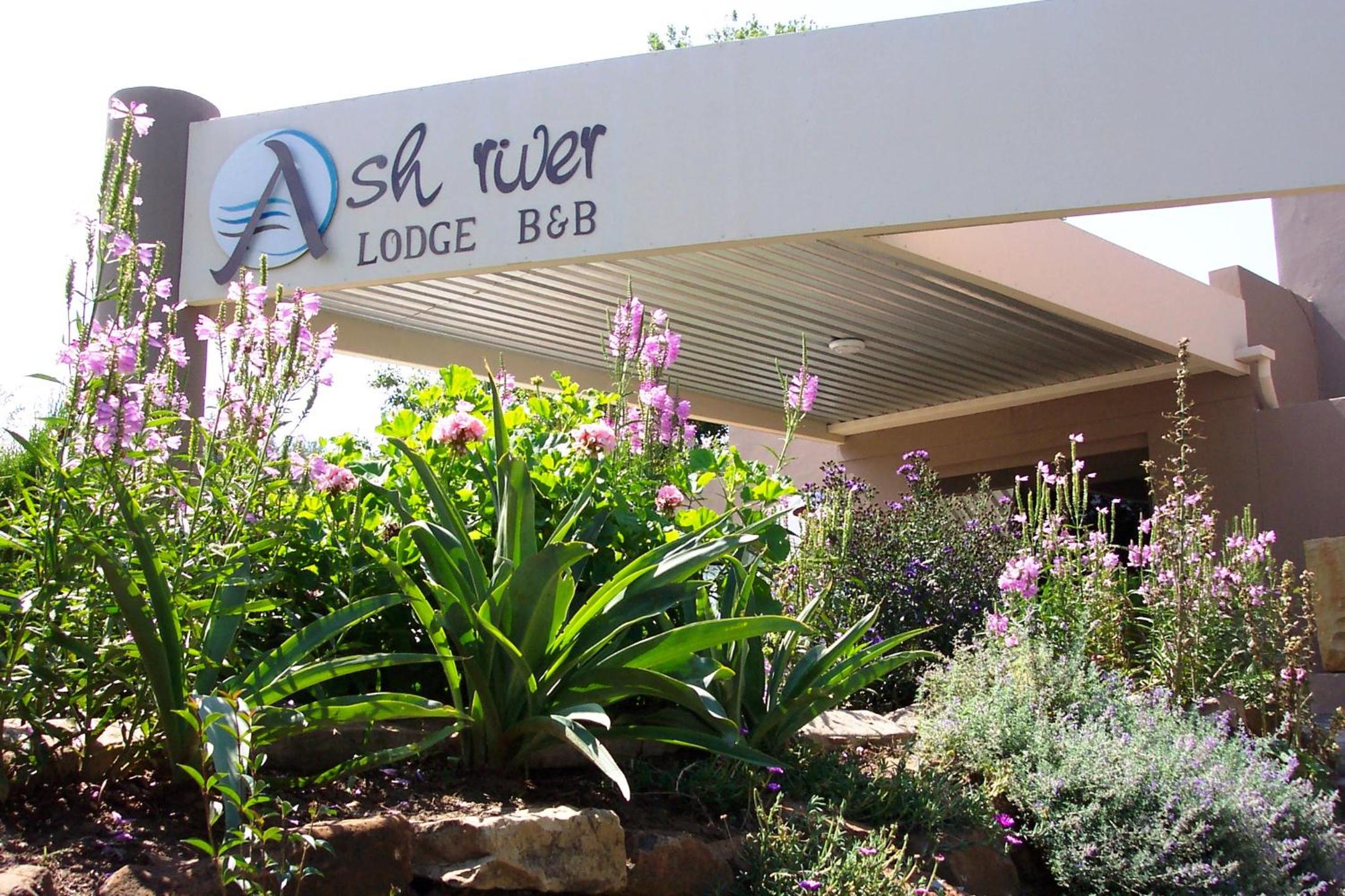 Ash River Lodge