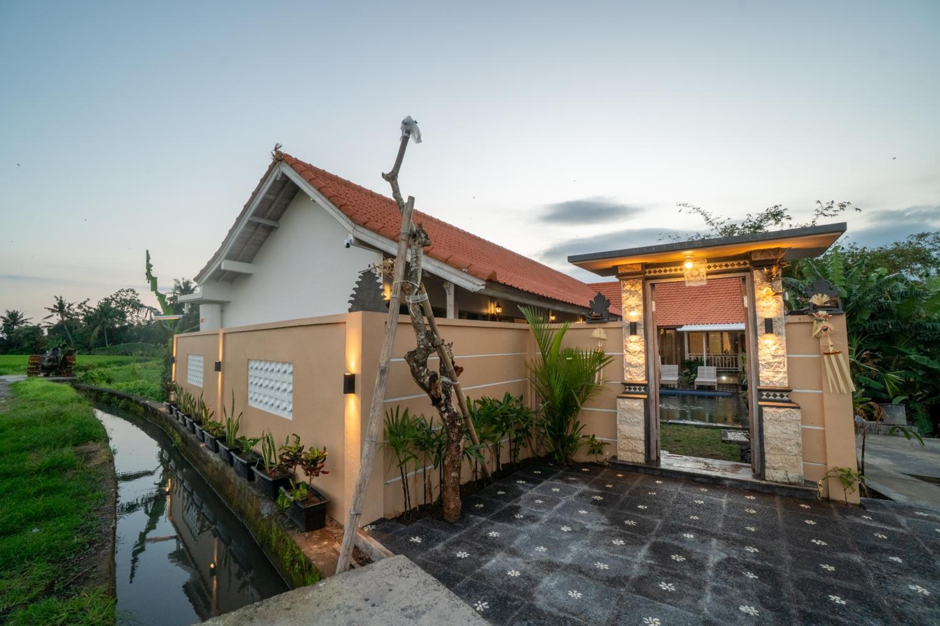 Sundari Bali Guest House