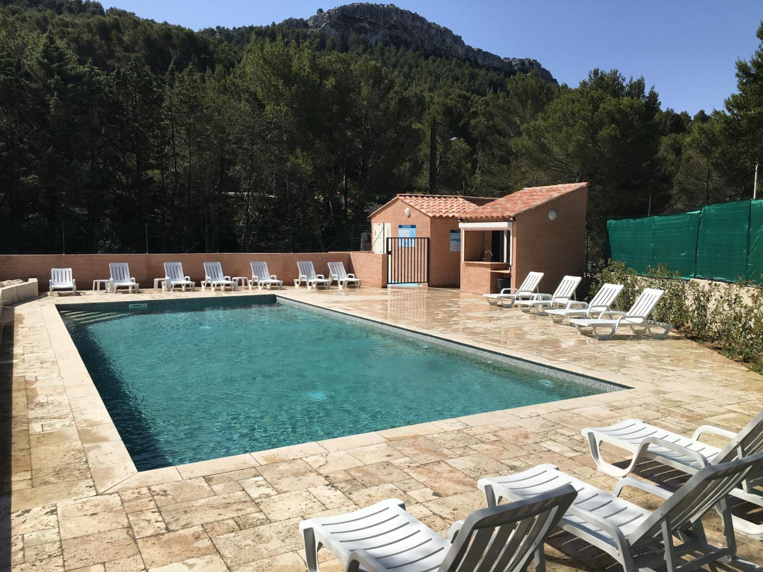 Camping Aux Portes De Cassis view 5