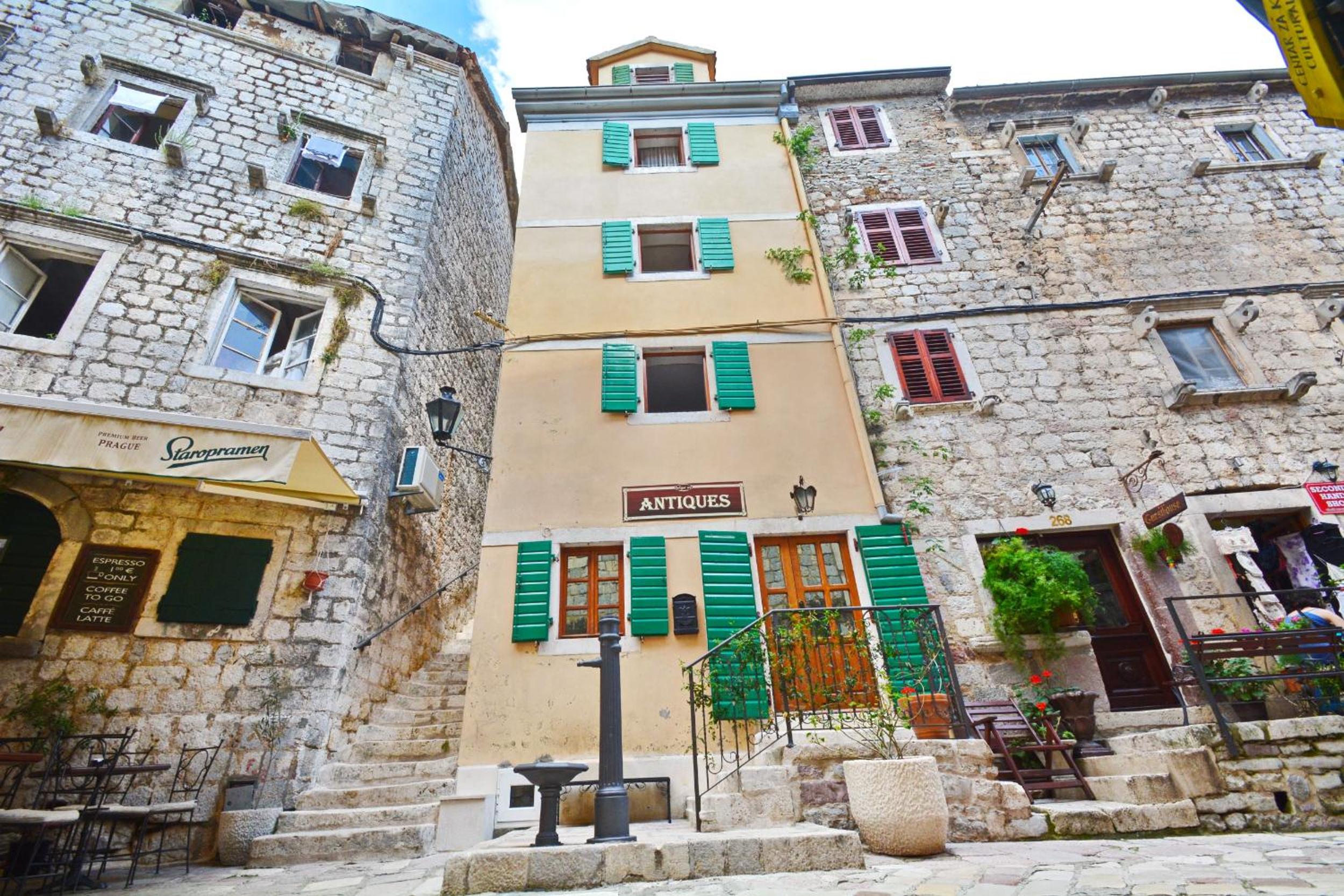 Studios Belvi