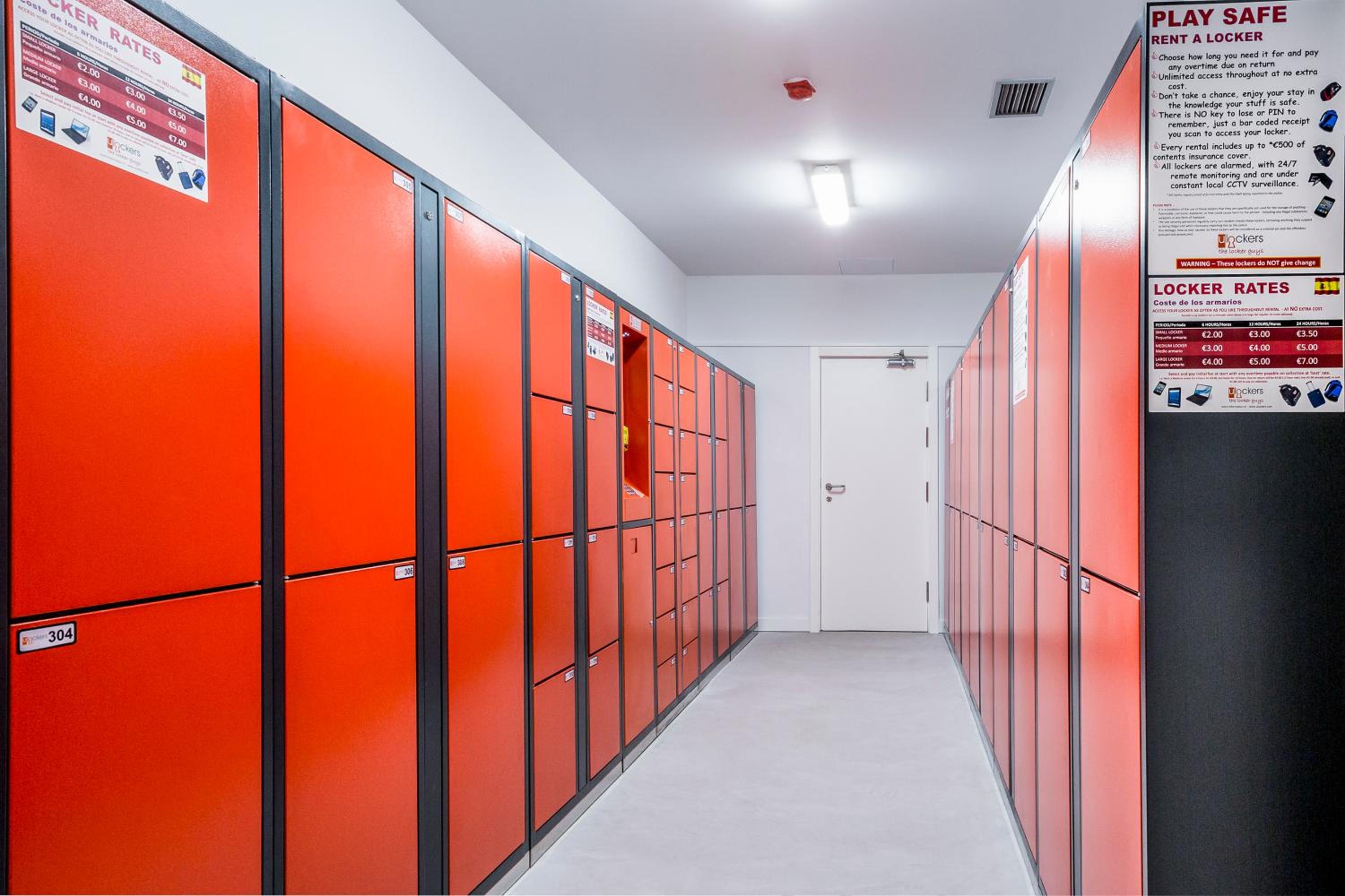 Mola Hostel