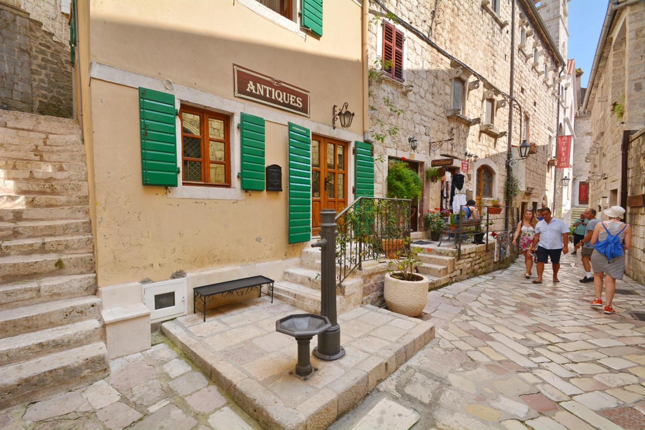 Studios Belvi
