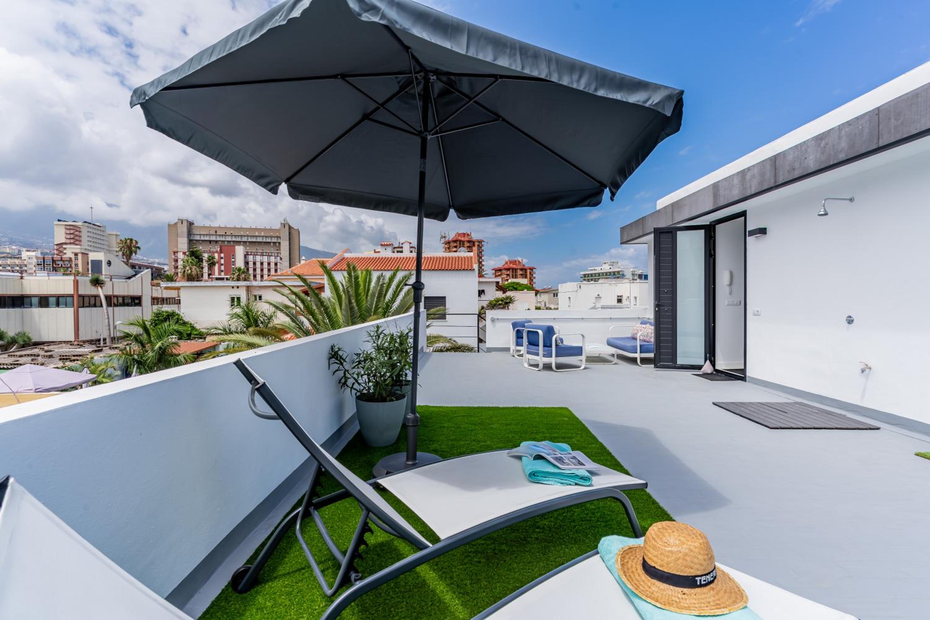 Splendid penthouse with terrace in the center of Puerto de la Cruz