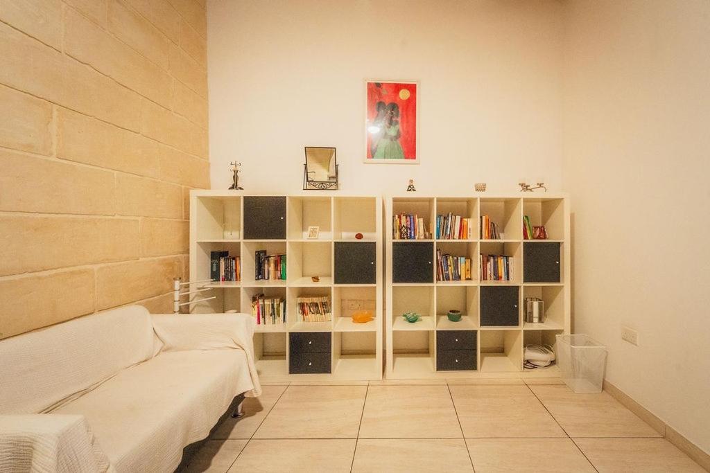 Charming 2-Bedroom in the Heart of La Valletta