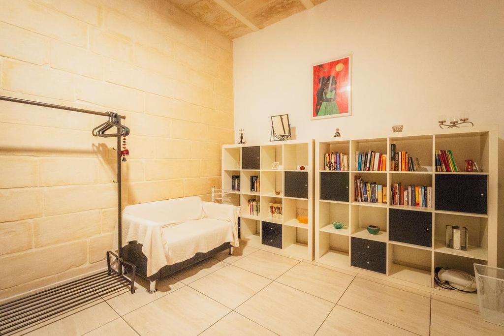 Charming 2-Bedroom in the Heart of La Valletta