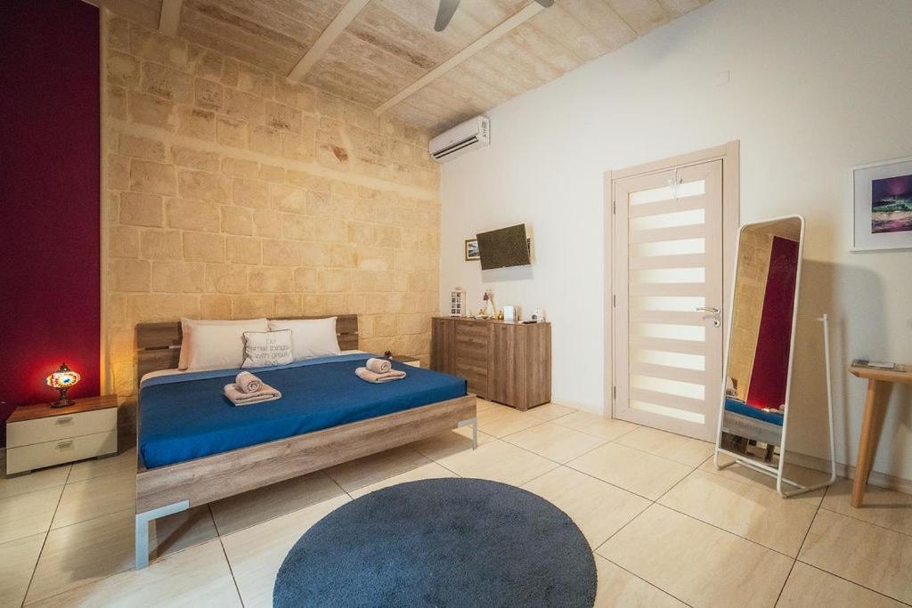 Charming 2-Bedroom in the Heart of La Valletta