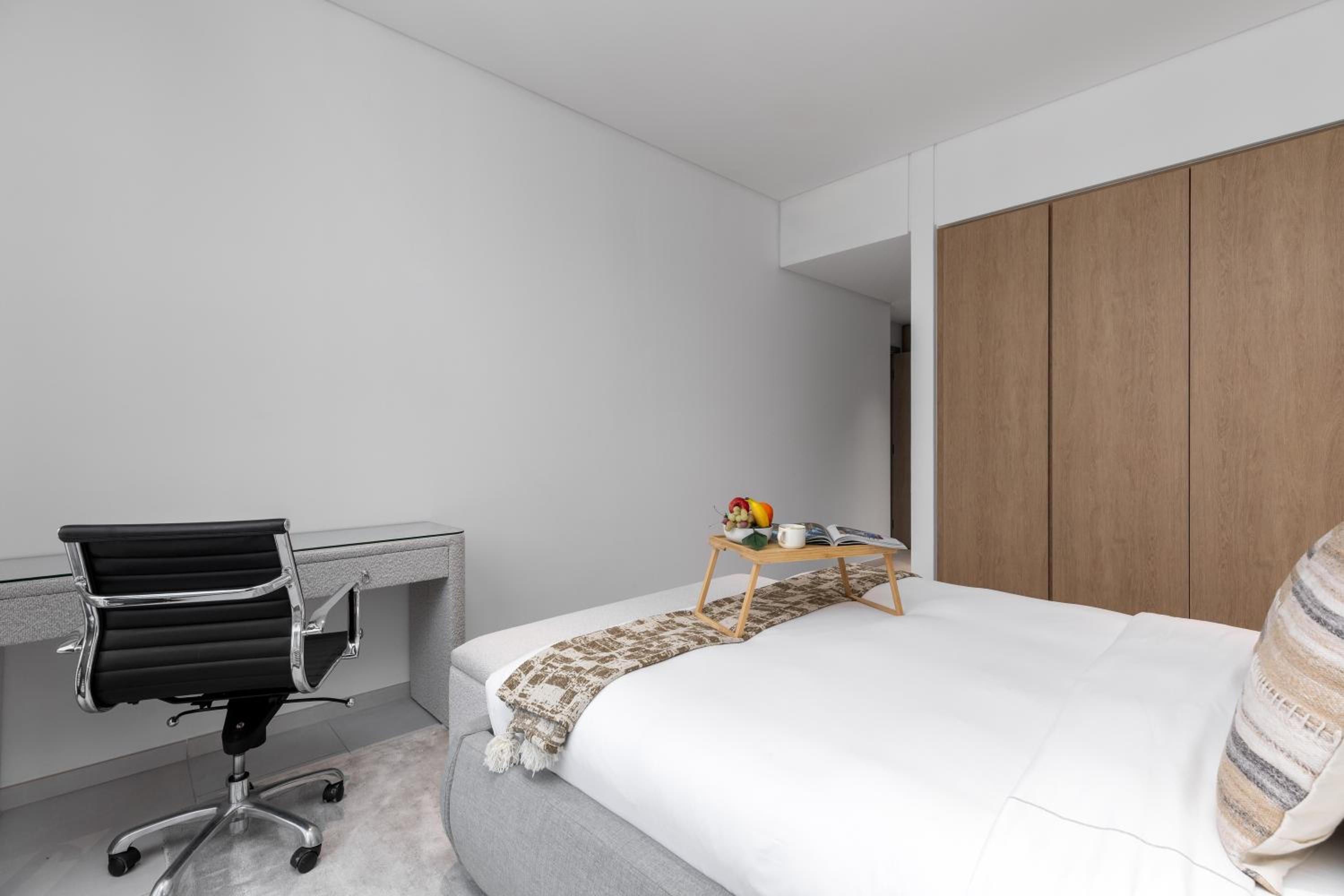 Maison Privee - Sky-High Panoramic Apt with Iconic Burj Khalifa Vws