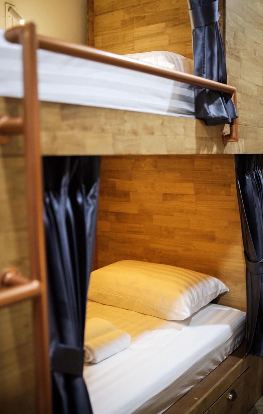 Poshtel 56