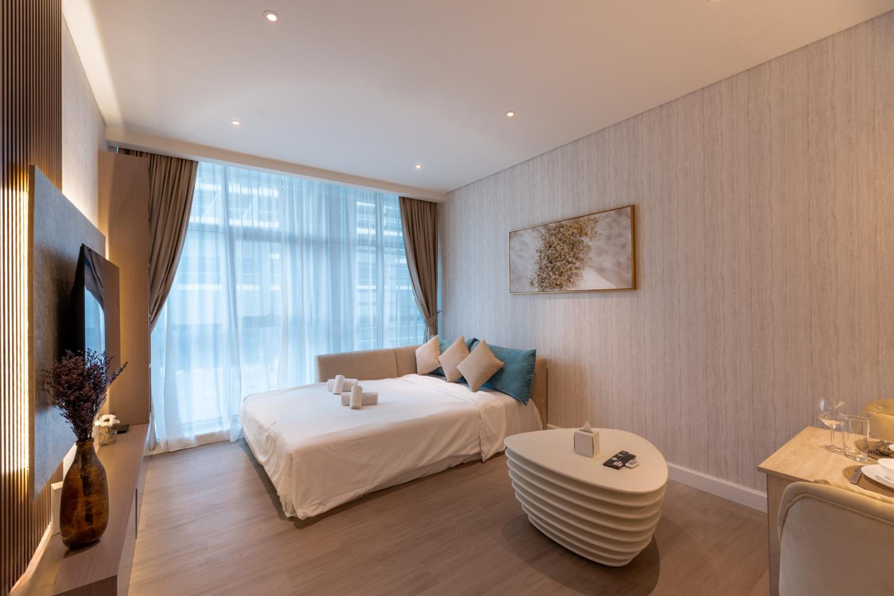 Seven Palm, Palm Jumeirah - Mint Stay