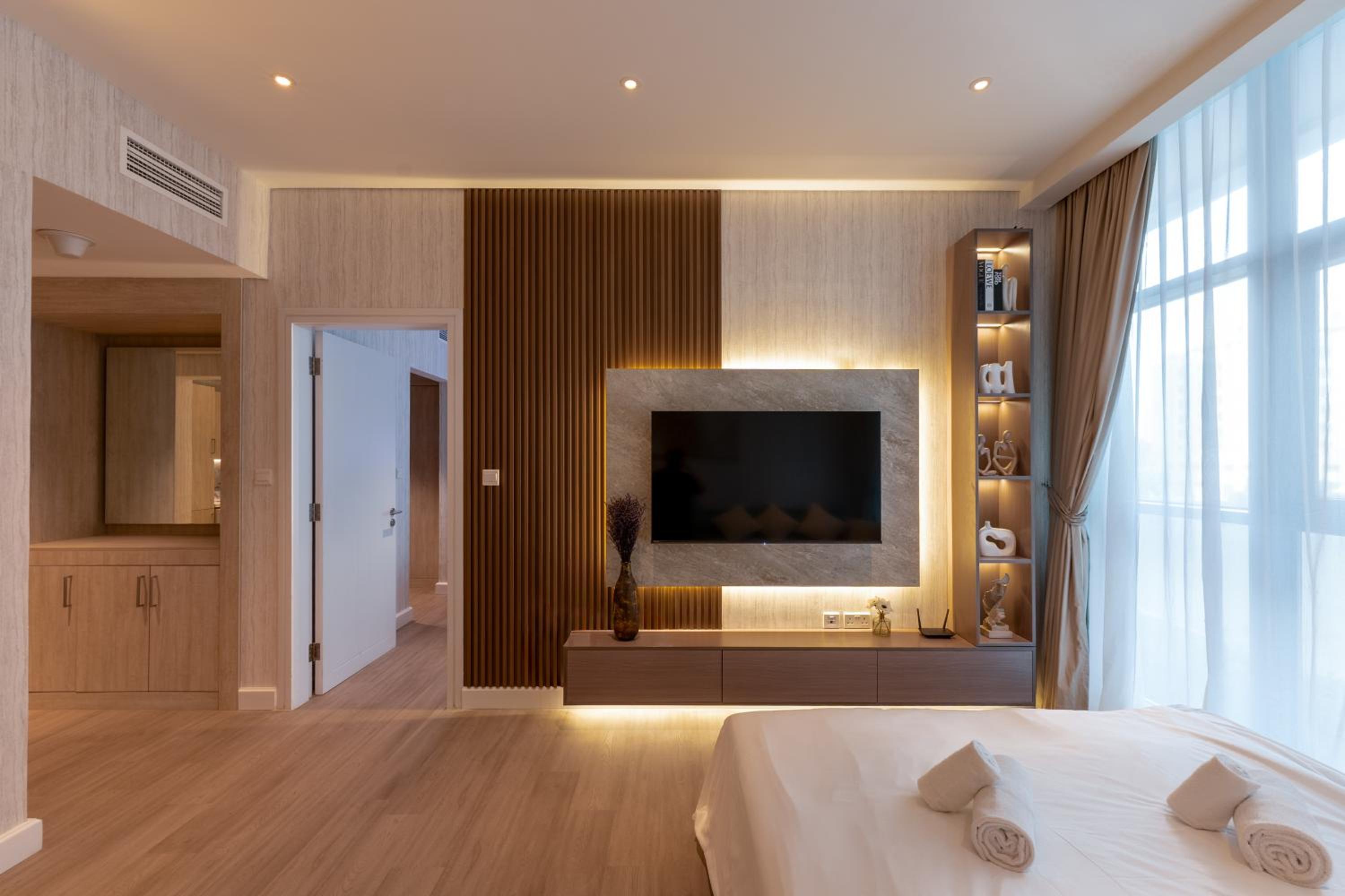 Seven Palm, Palm Jumeirah - Mint Stay
