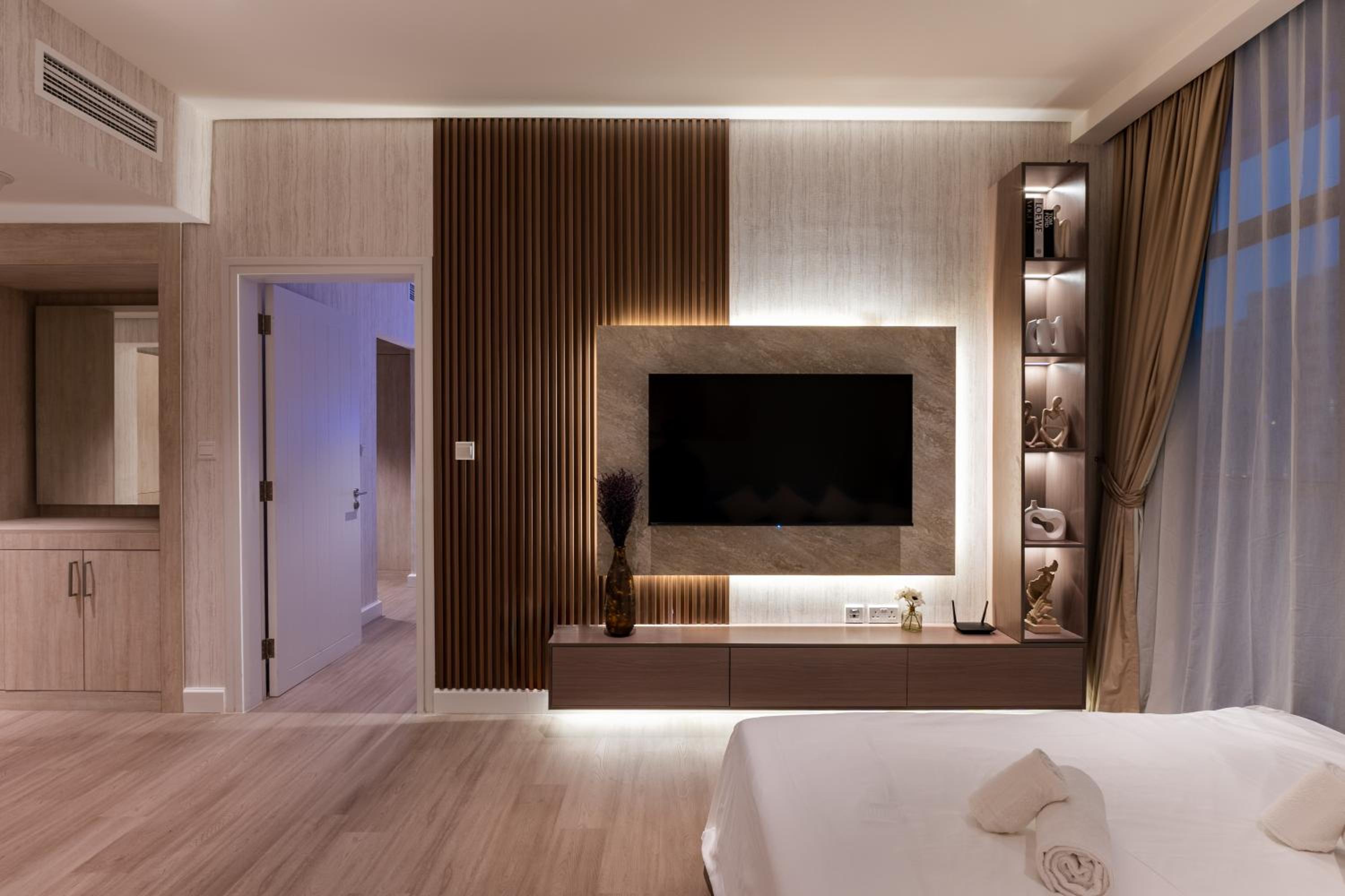 Seven Palm, Palm Jumeirah - Mint Stay