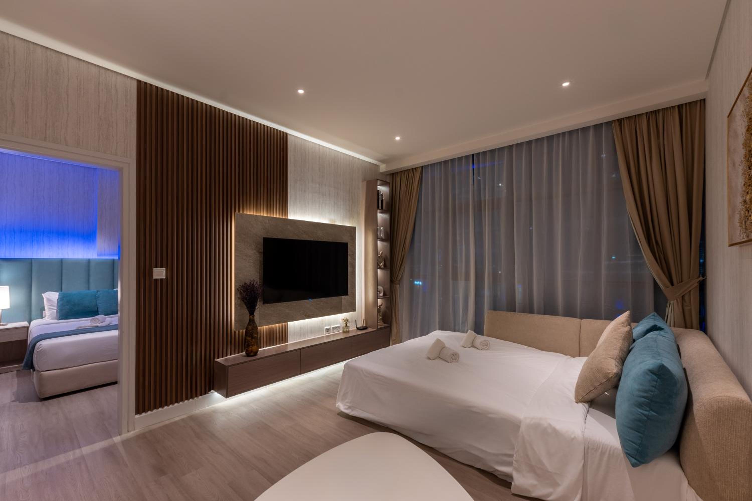 Seven Palm, Palm Jumeirah - Mint Stay