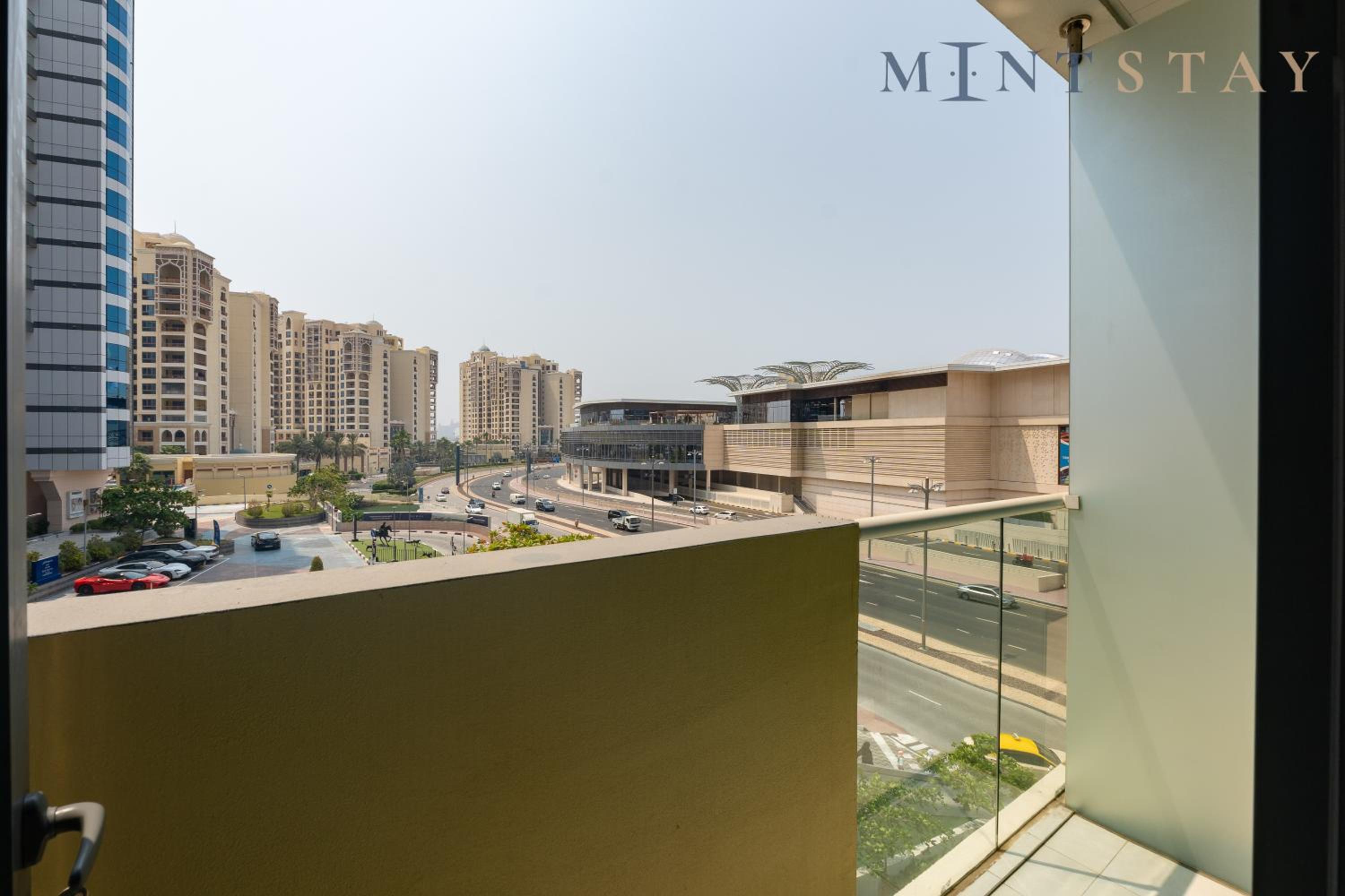 Seven Palm, Palm Jumeirah - Mint Stay