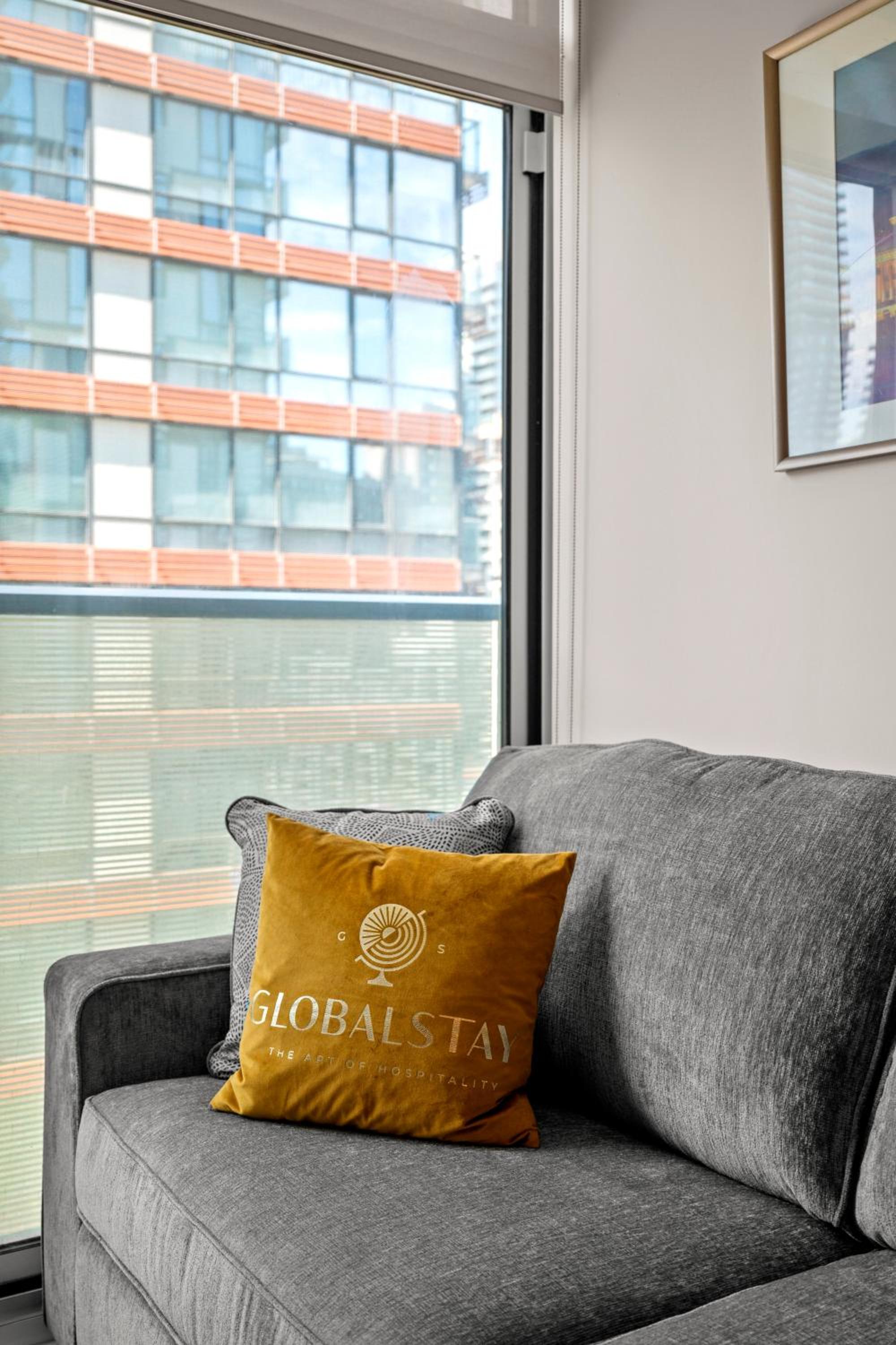 Bright 1BD & Den in Downtown Toronto
