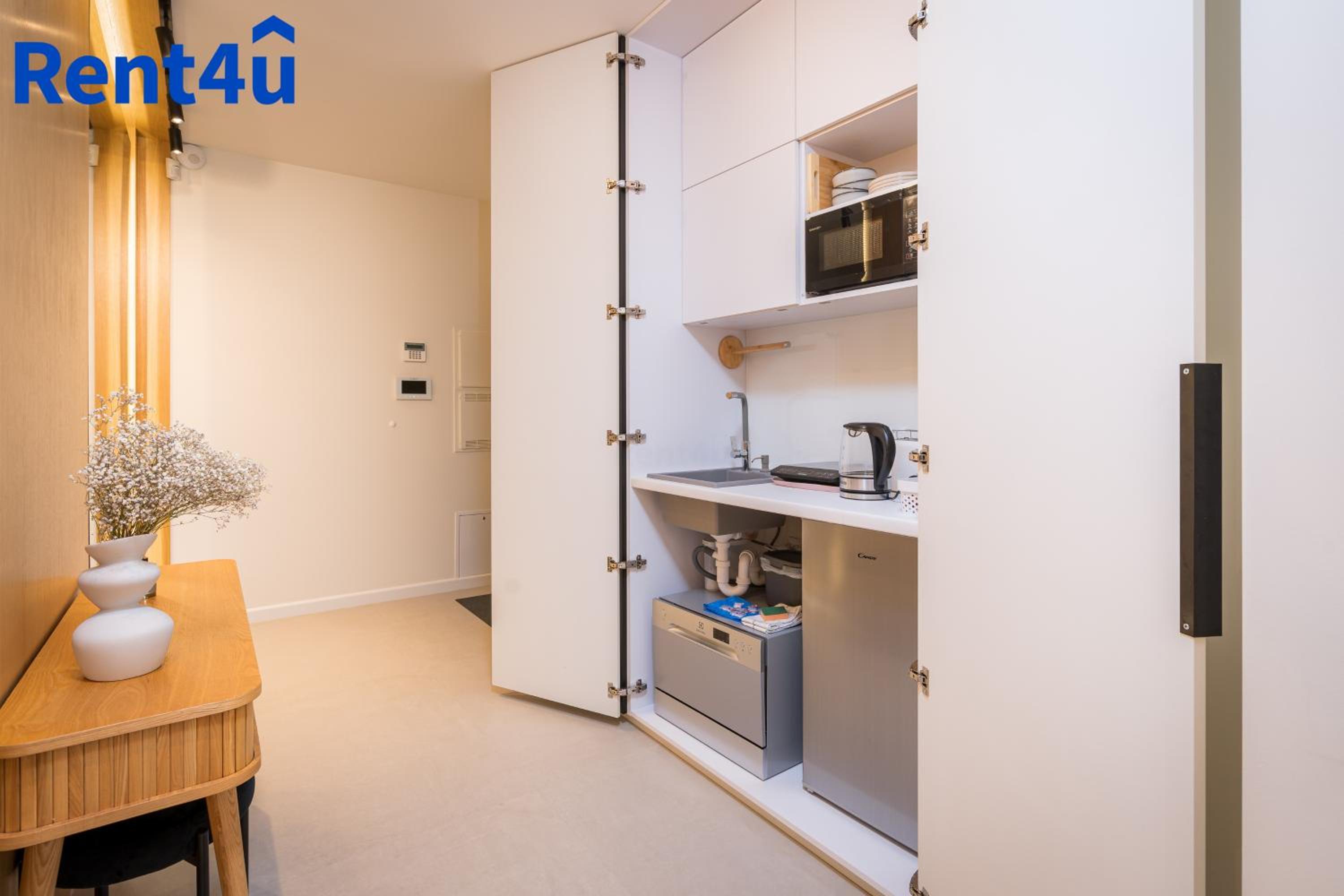 Apartament Ukiel z dostępem do jeziora by Rent4You