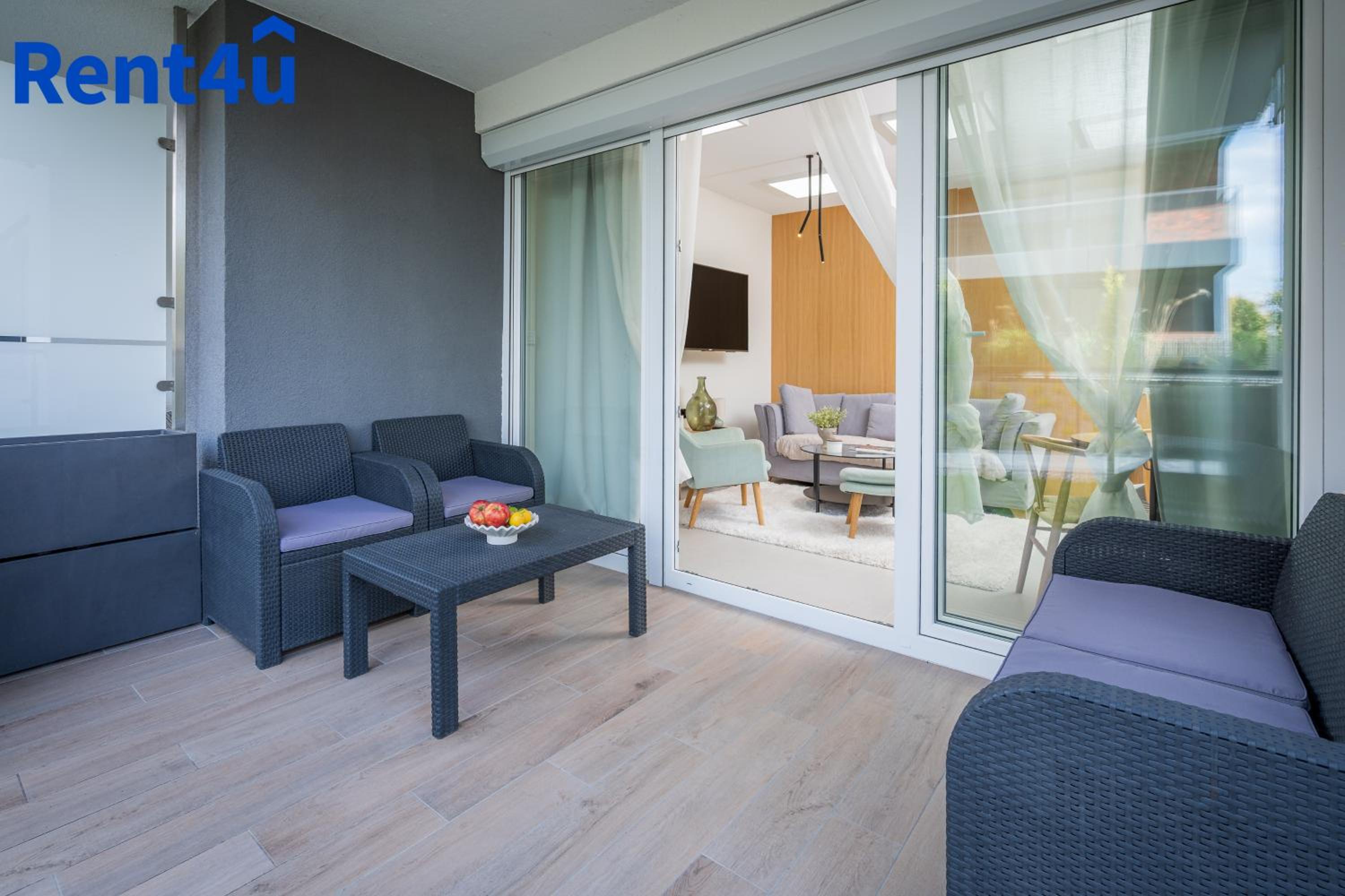 Apartament Ukiel z dostępem do jeziora by Rent4You