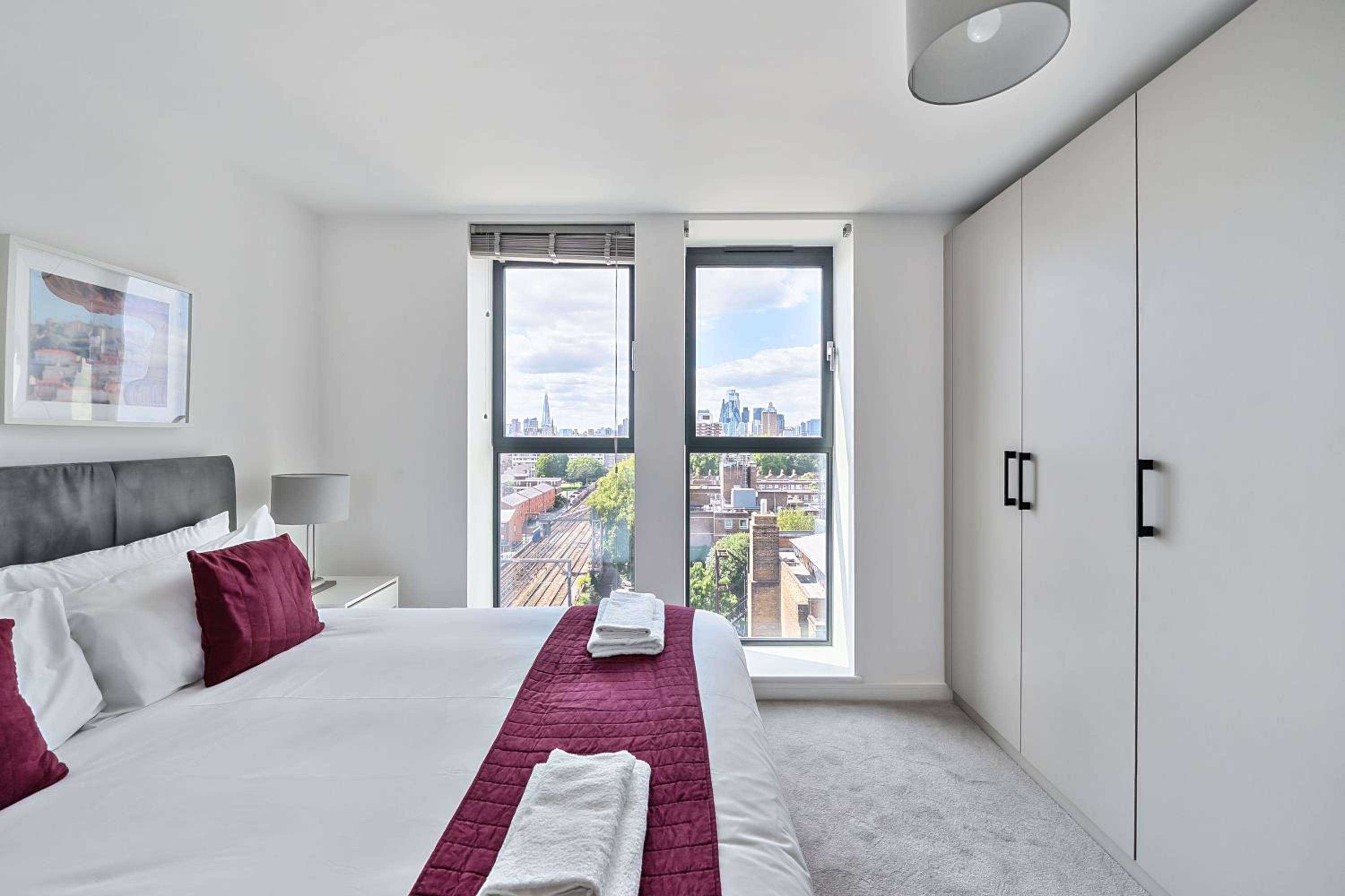 Roomspace Serviced Apartments -Caroline Street