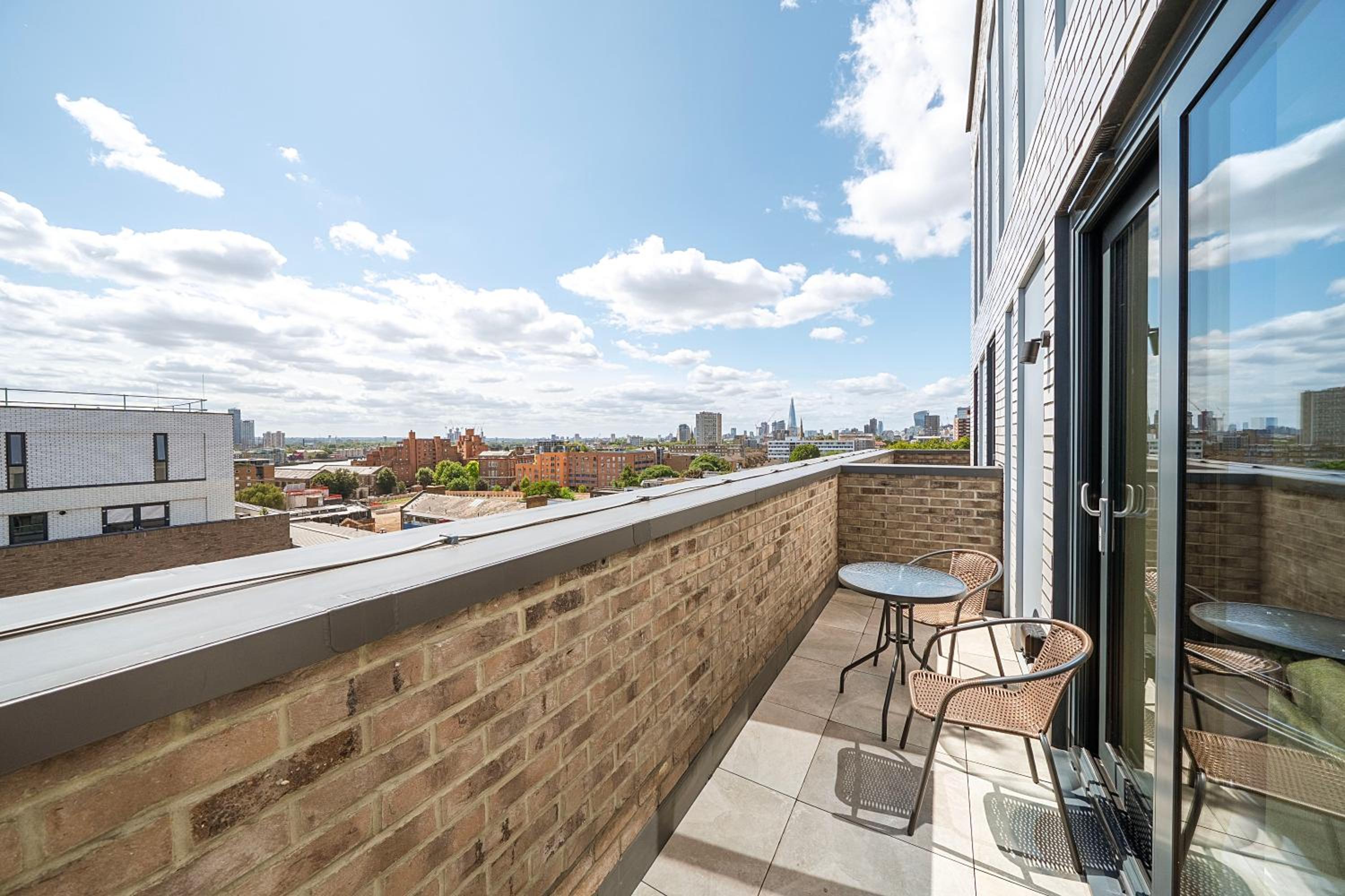 Roomspace Serviced Apartments -Caroline Street