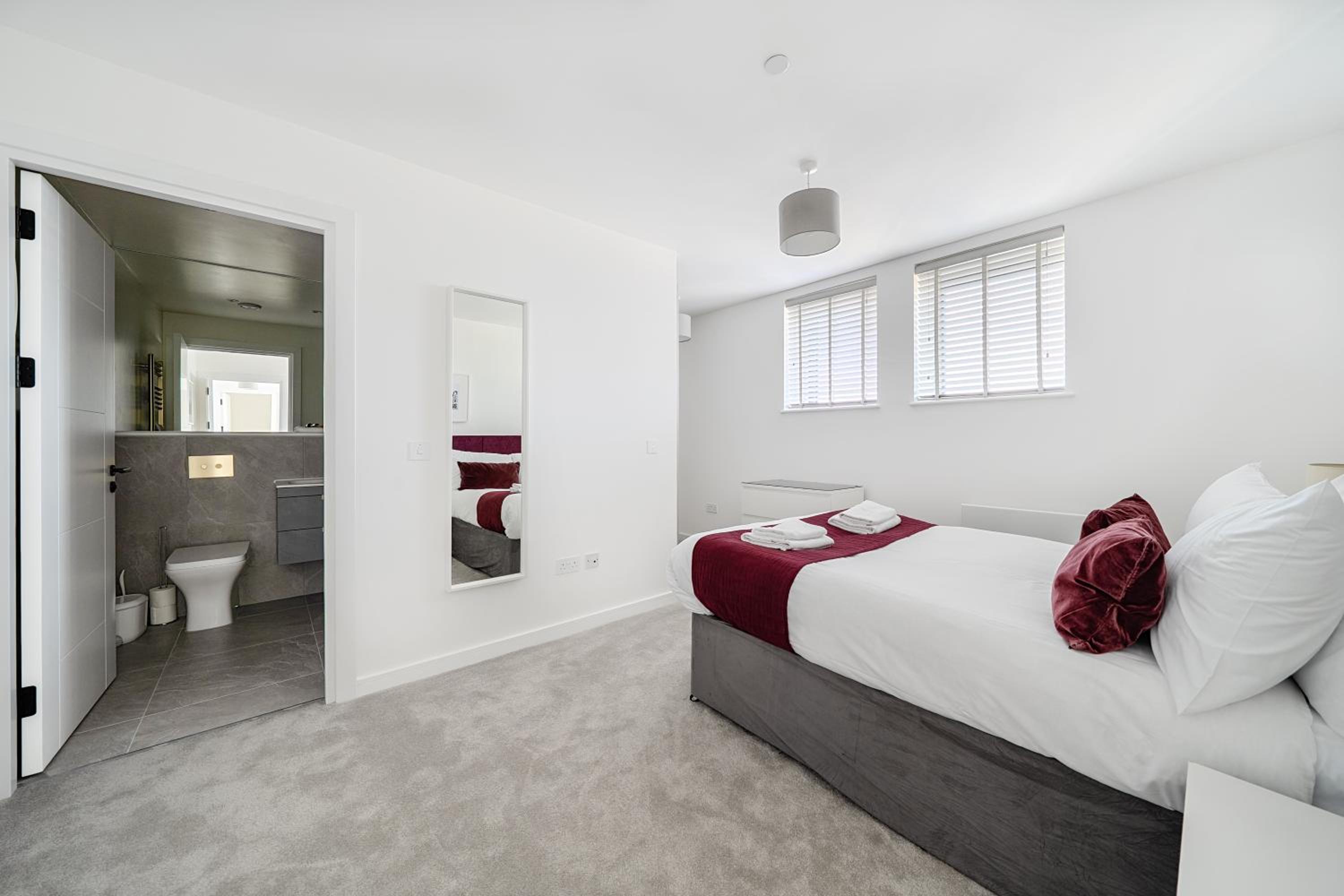 Roomspace Serviced Apartments -Caroline Street