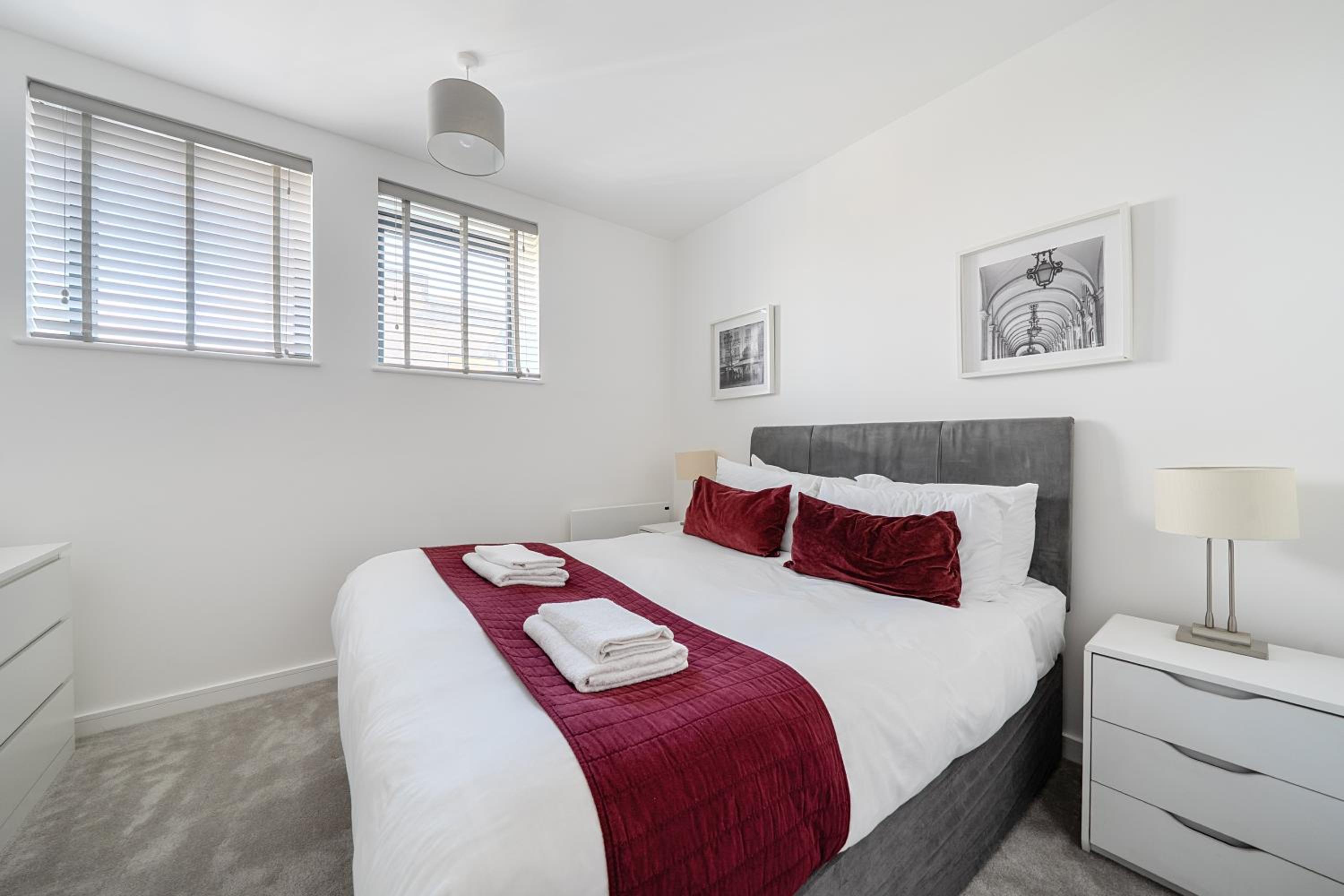 Roomspace Serviced Apartments -Caroline Street