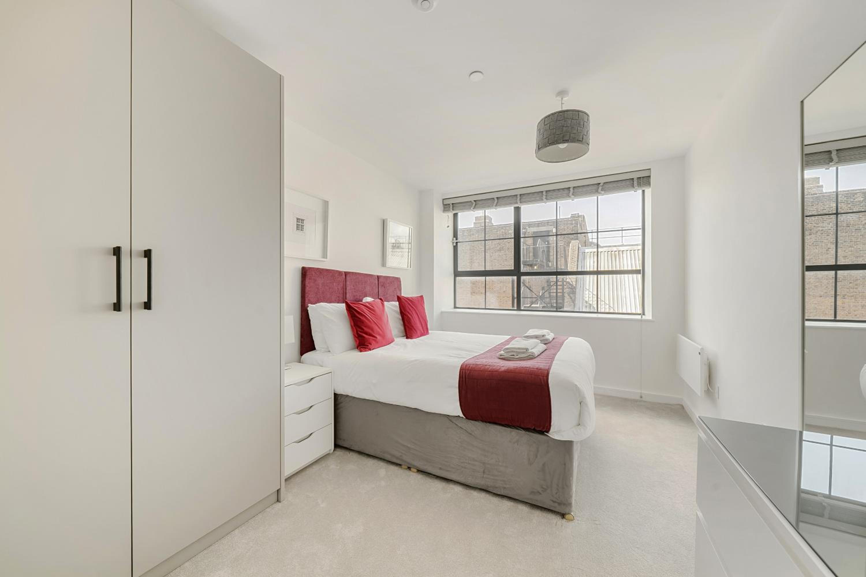 Roomspace Serviced Apartments -Caroline Street