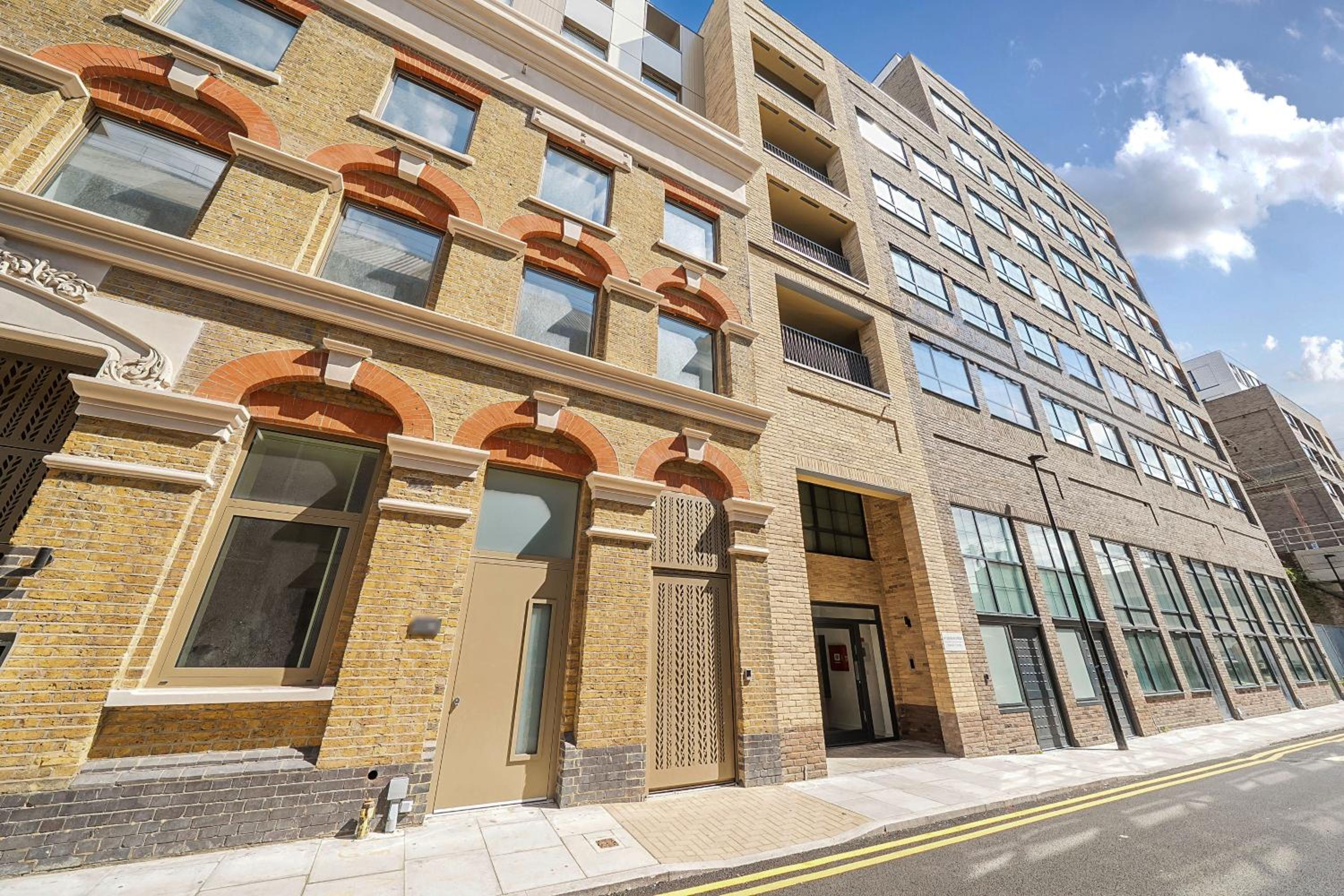 Roomspace Serviced Apartments -Caroline Street