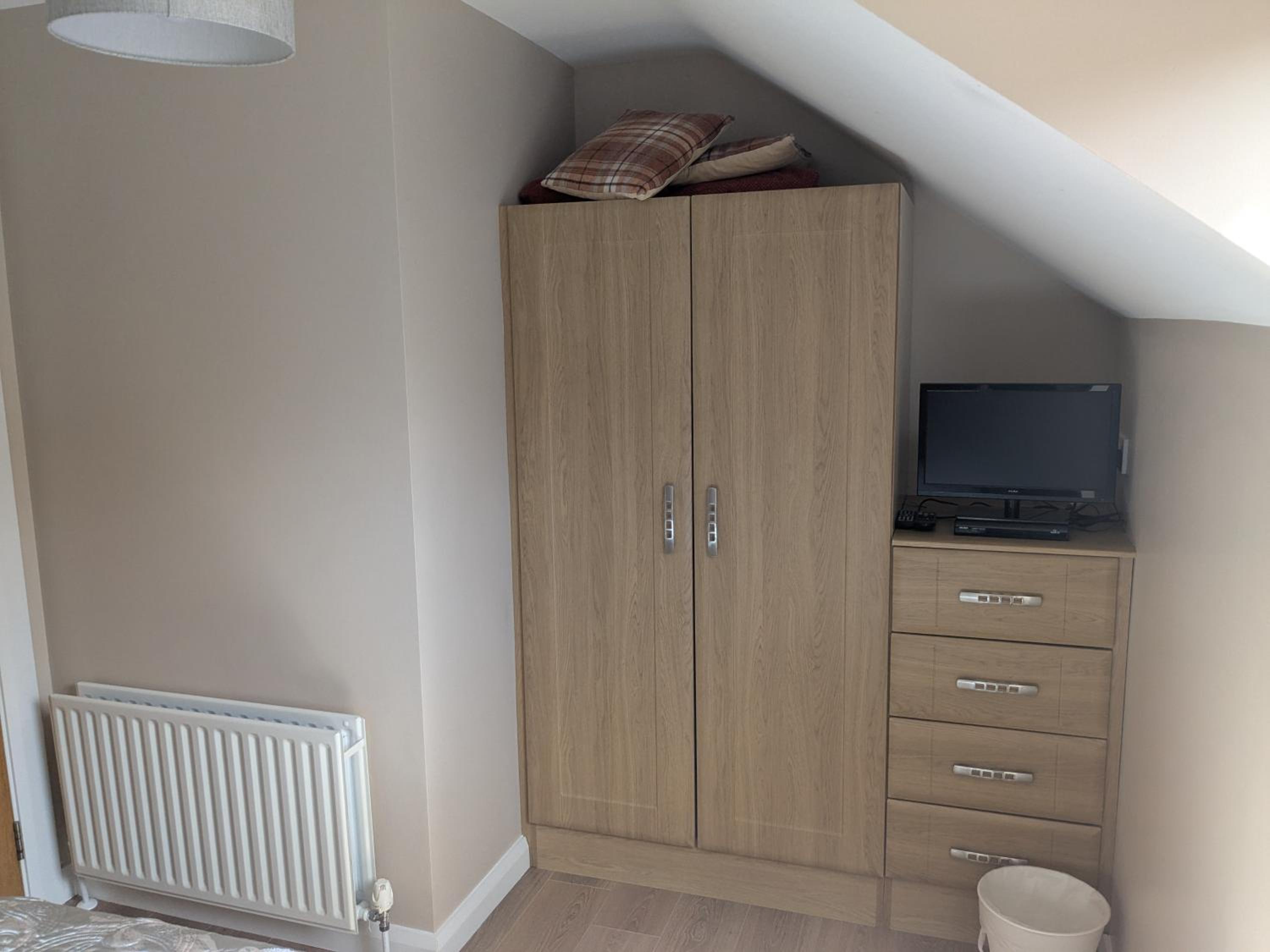 Photo 10